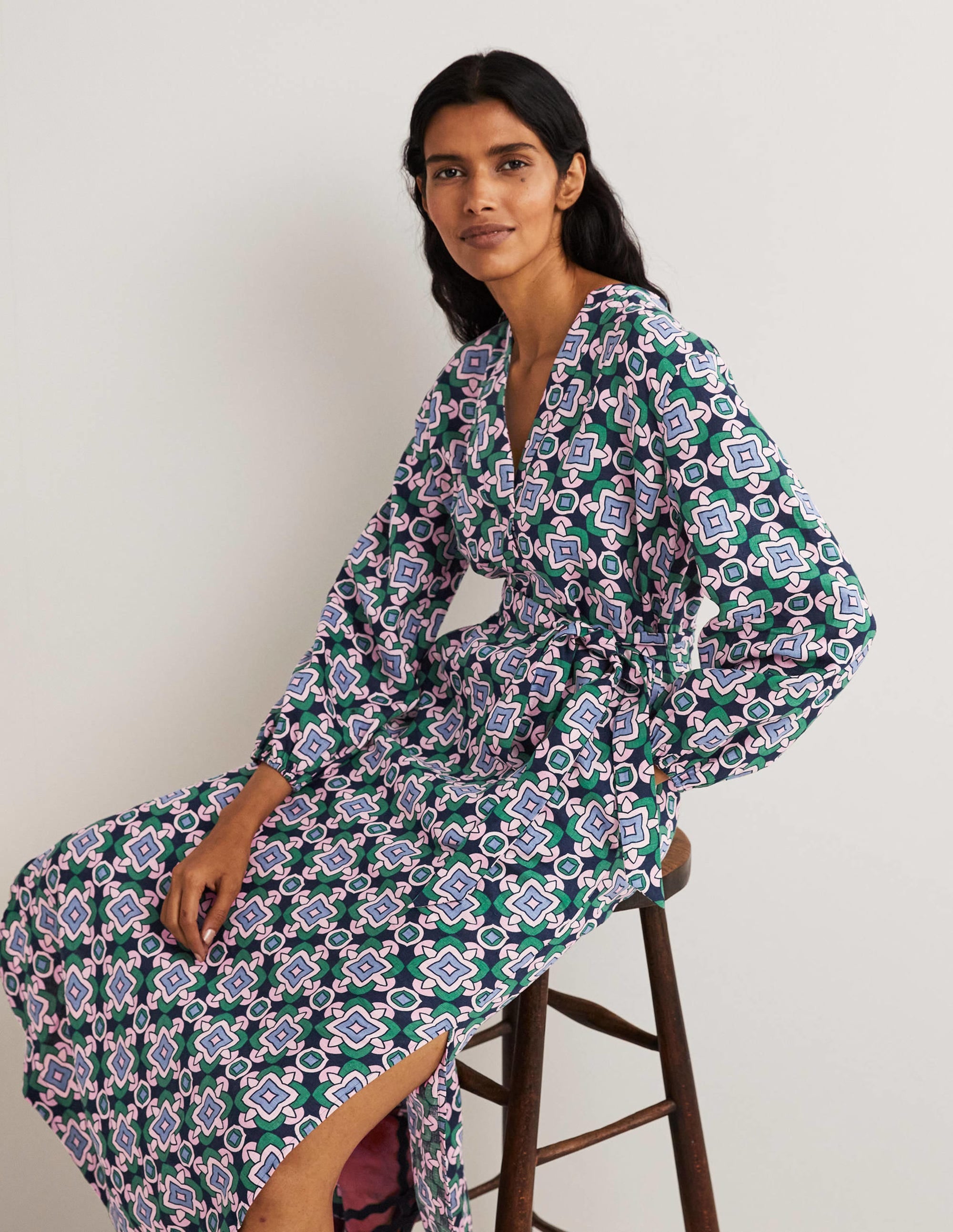 Langärmliges Maxikleid aus Leinen-Navy, Geometrisches Muster - Image 6