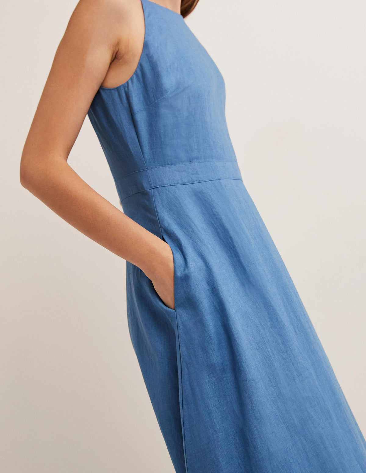 Neckholder-Midikleid aus Leinen-Rivierablau - Image 2