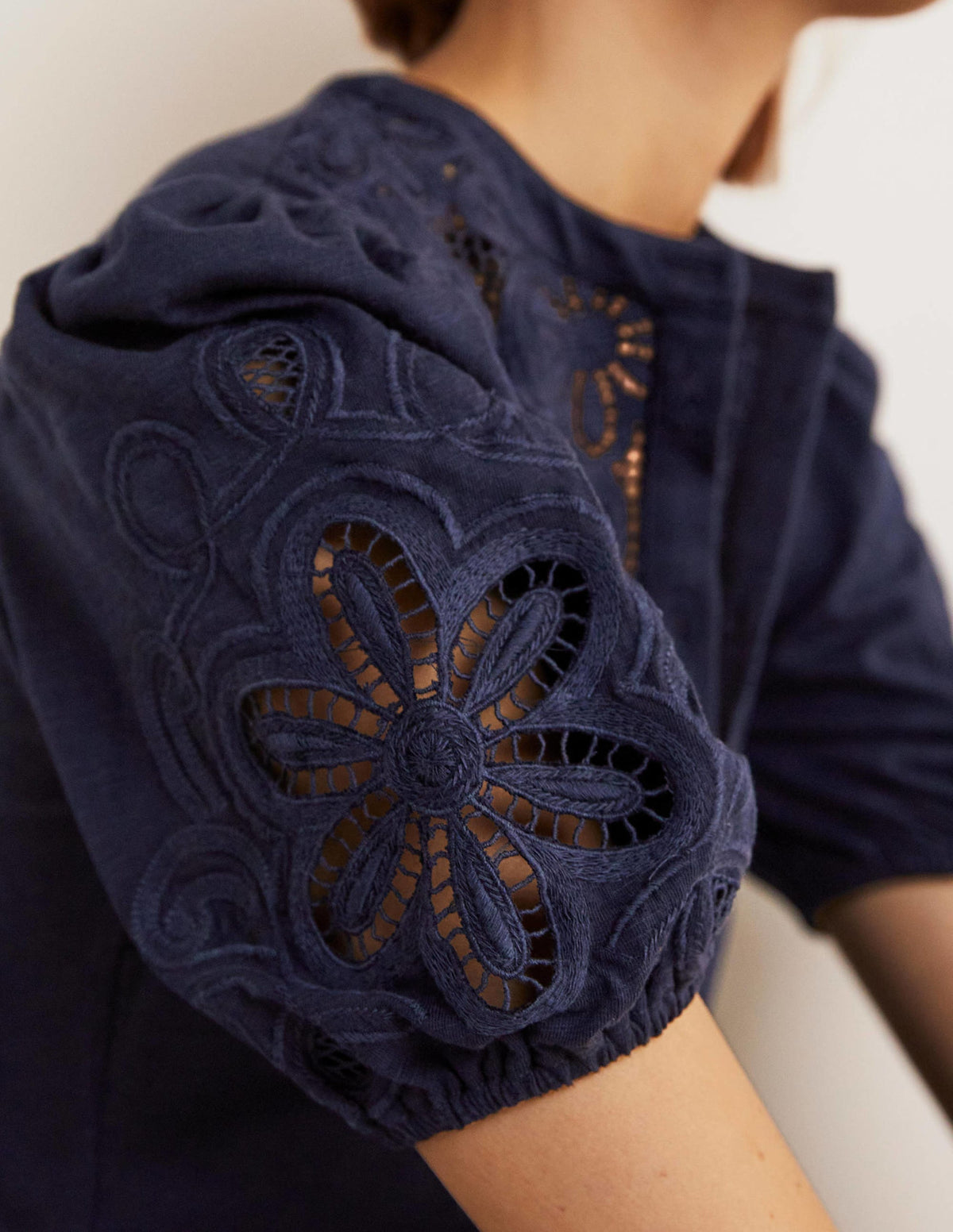 Robe-chemise brodée en jersey-Bleu marine - Image 2