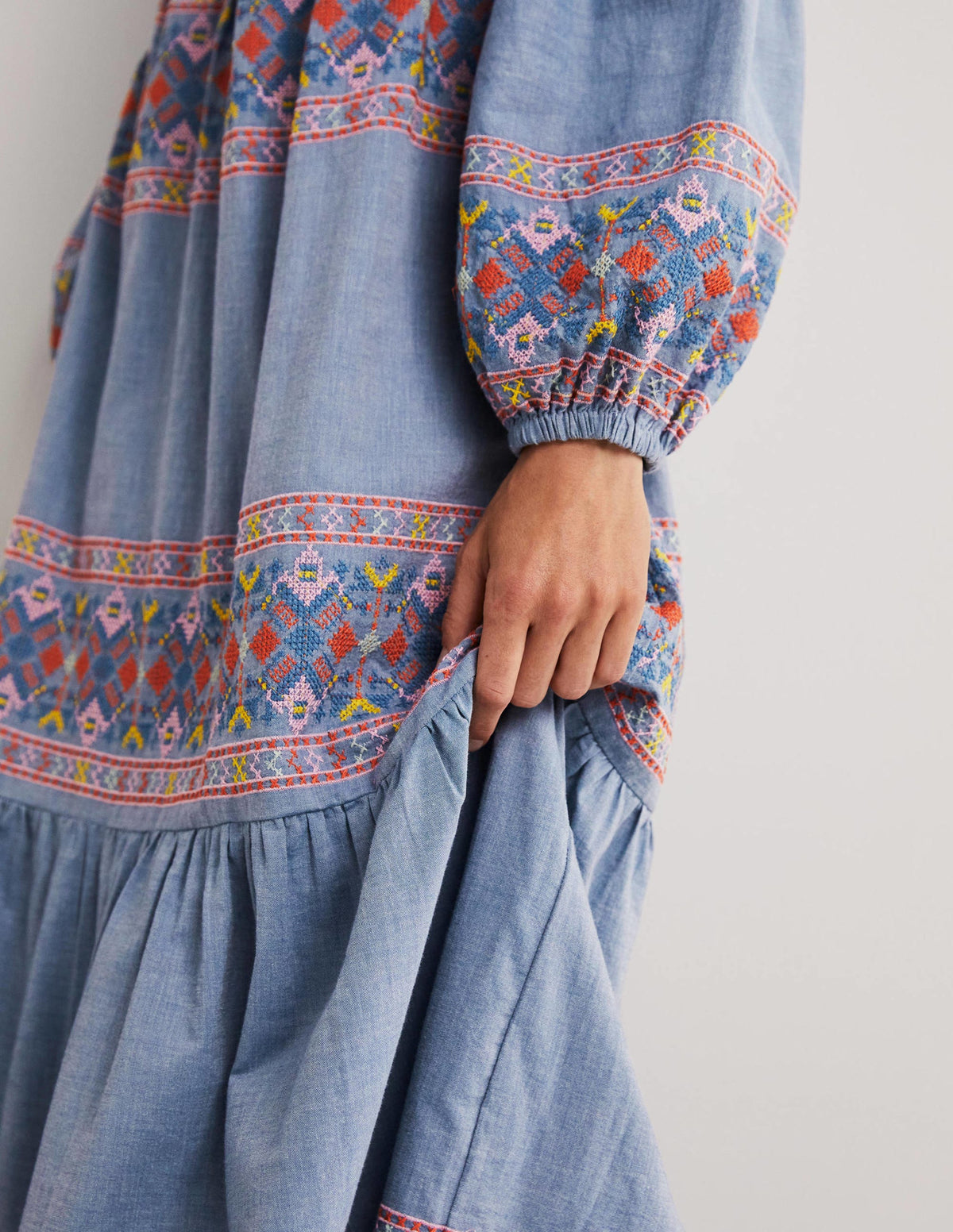 Maxi-Stufenkleid mit Stickerei-Heller Faux-Uni - Image 5