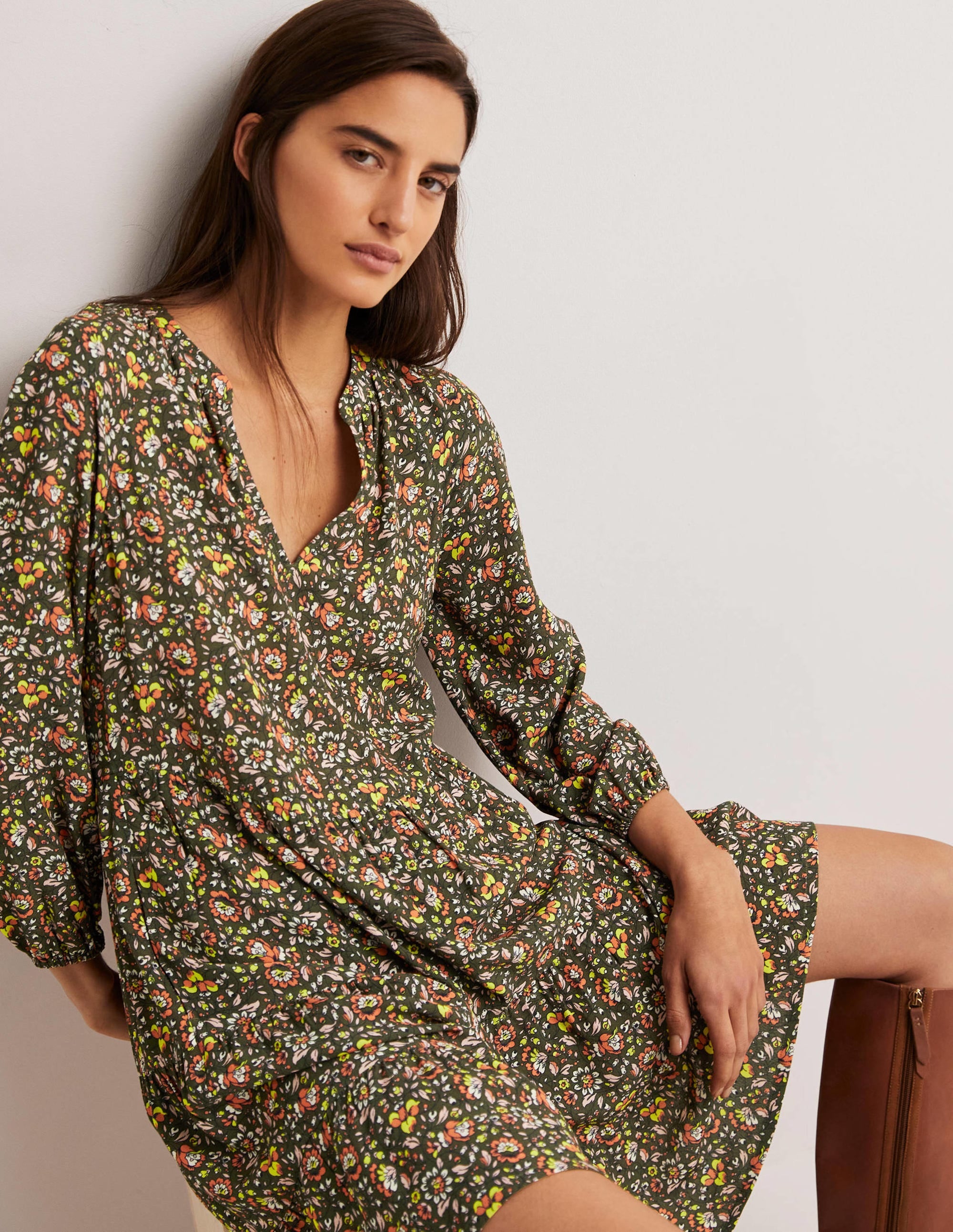 Robe volantée à col cranté-Basilic, motif Botanic Meadow - Image 5