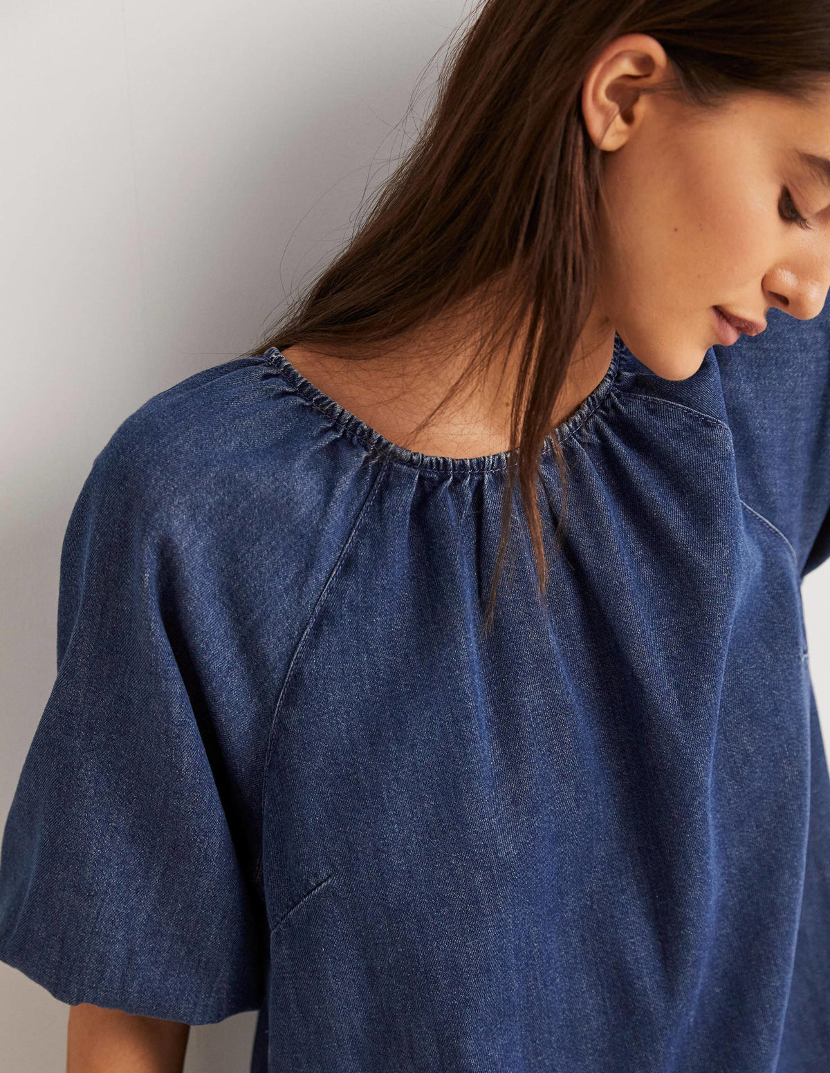 Säulen-Midikleid mit Puffärmeln-Mittleres Denim-2
