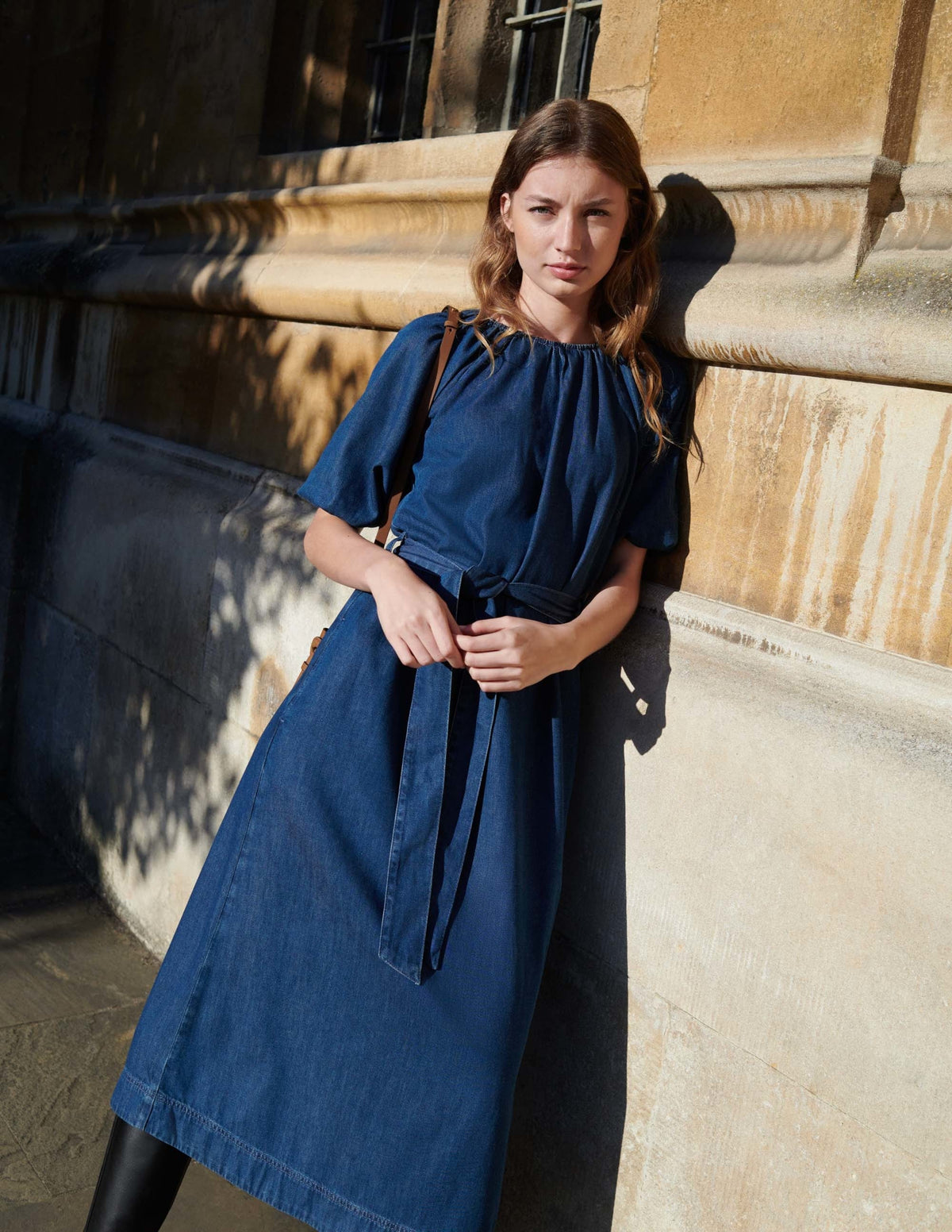 Säulen-Midikleid mit Puffärmeln-Mittleres Denim - Image 6
