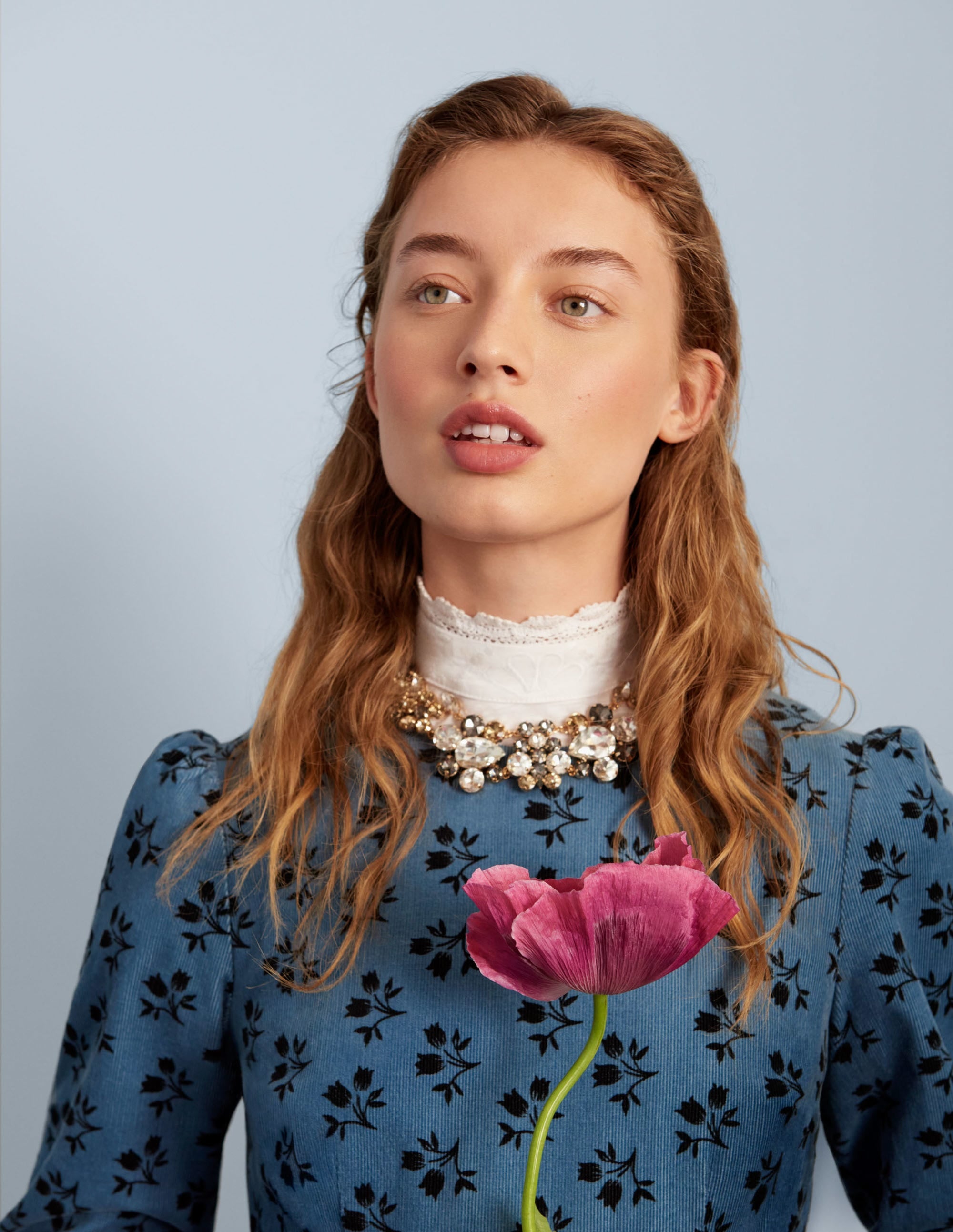 Cordkleid mit gesmokten Bündchen-Mittelblau, Blumenstrauß - Image 7