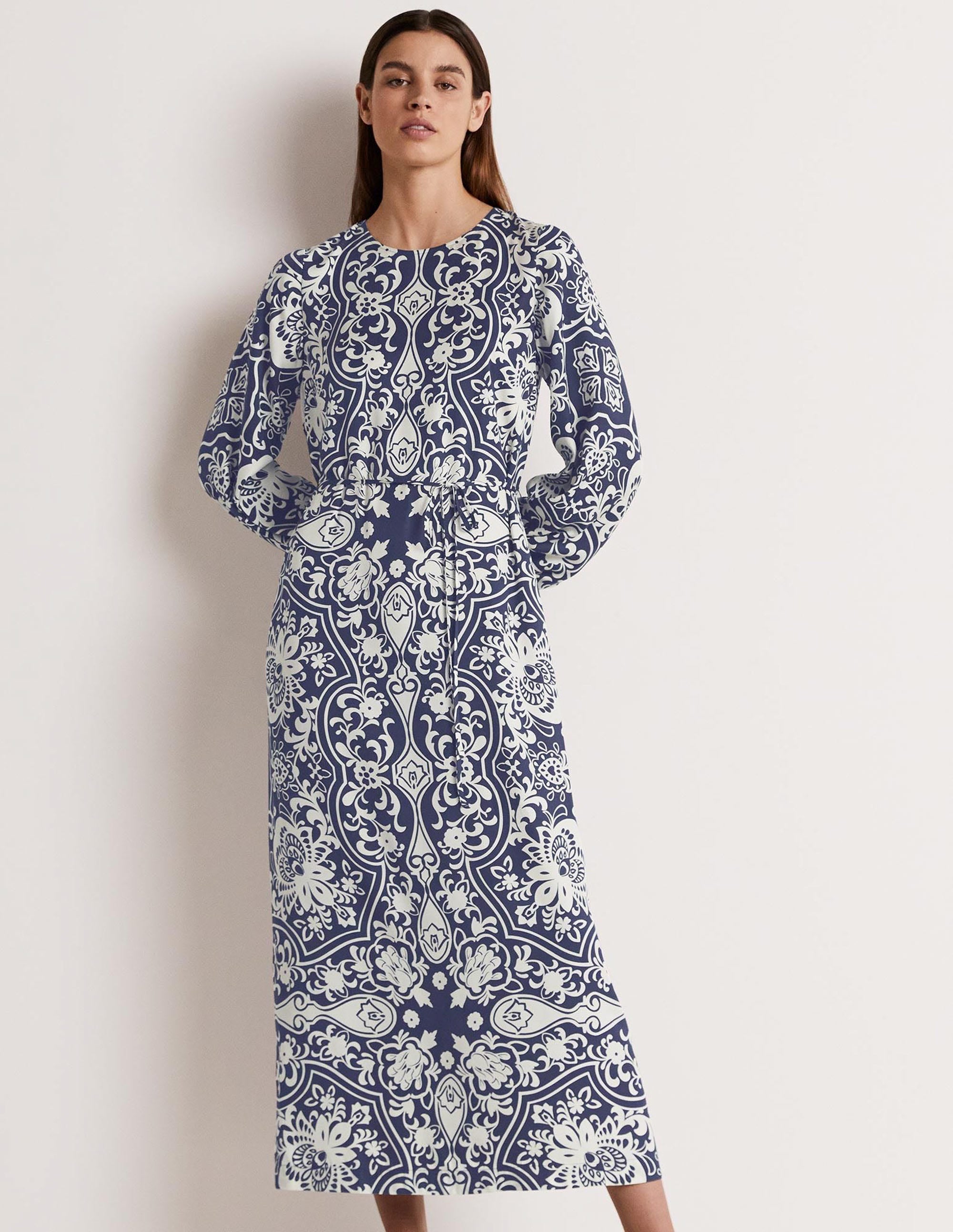 Langärmliges Säulen-Midikleid-Navy, Blütenornamente - Image 1