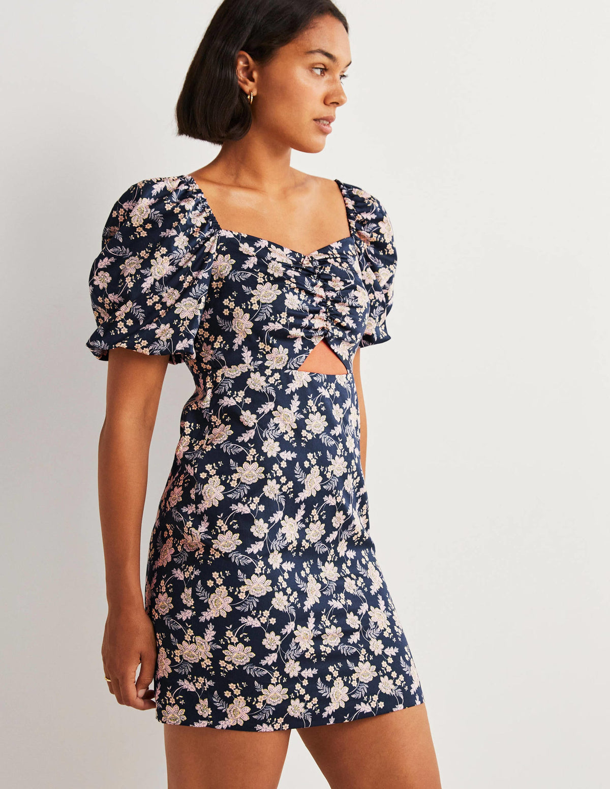 Minikleid mit Cut-out-Detail-Navy, Chintz-Blumen-4
