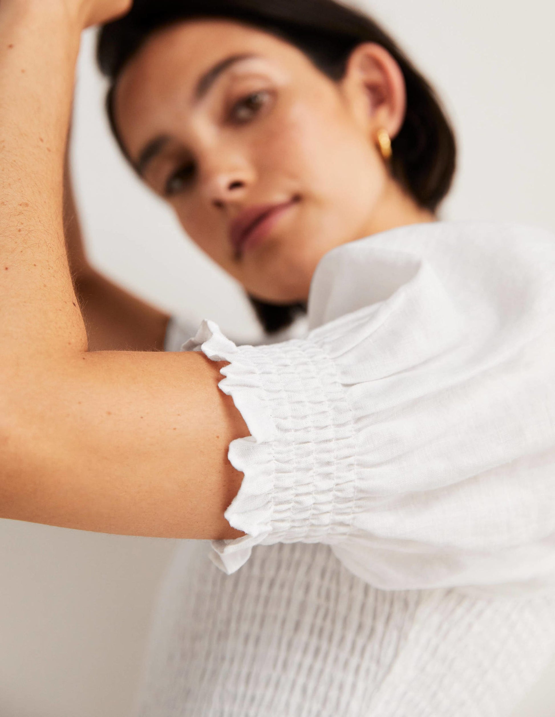 Mini-robe avec corsage à smocks-Blanc-2