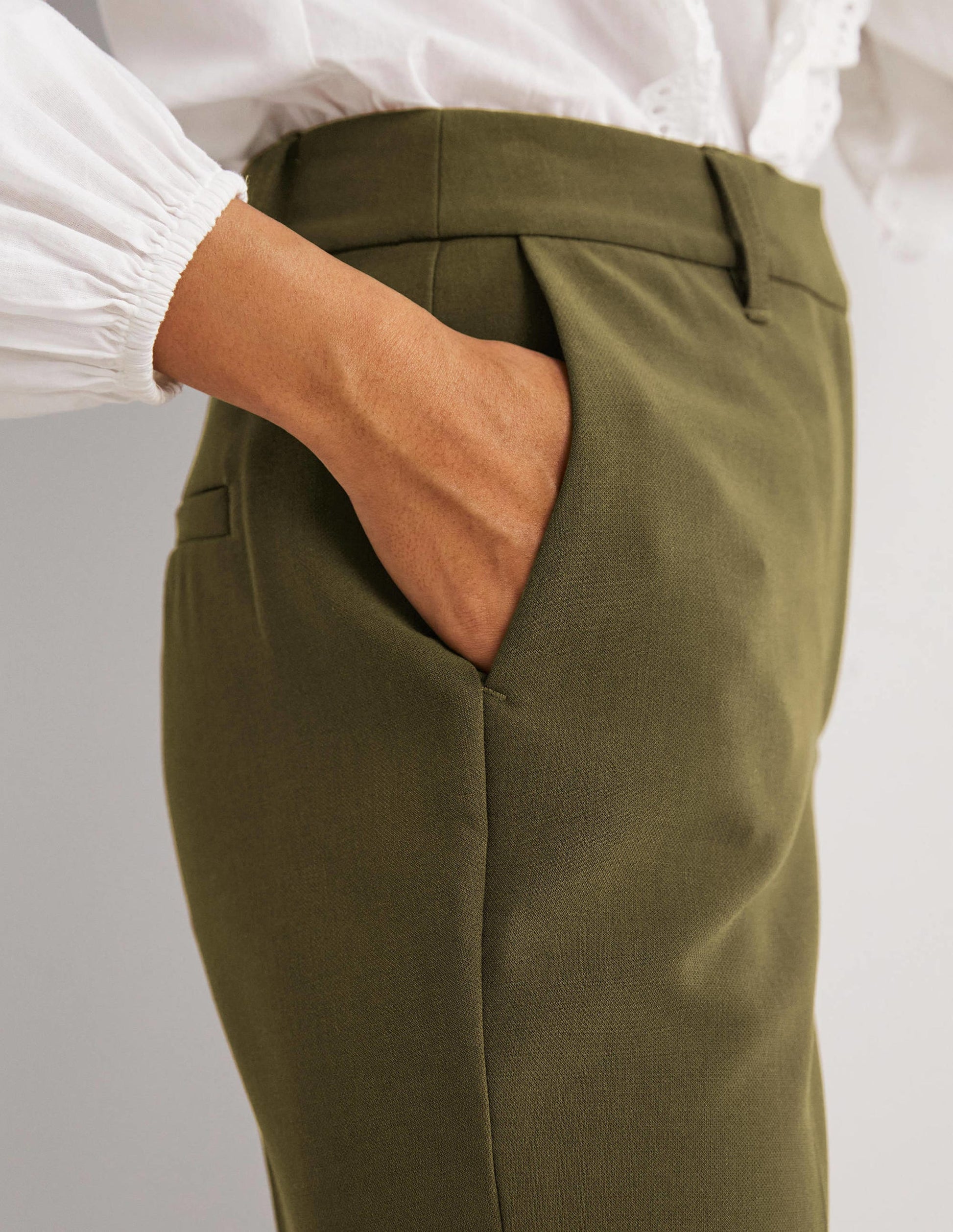 Pantalon ajusté à revers-Vert basilic-2