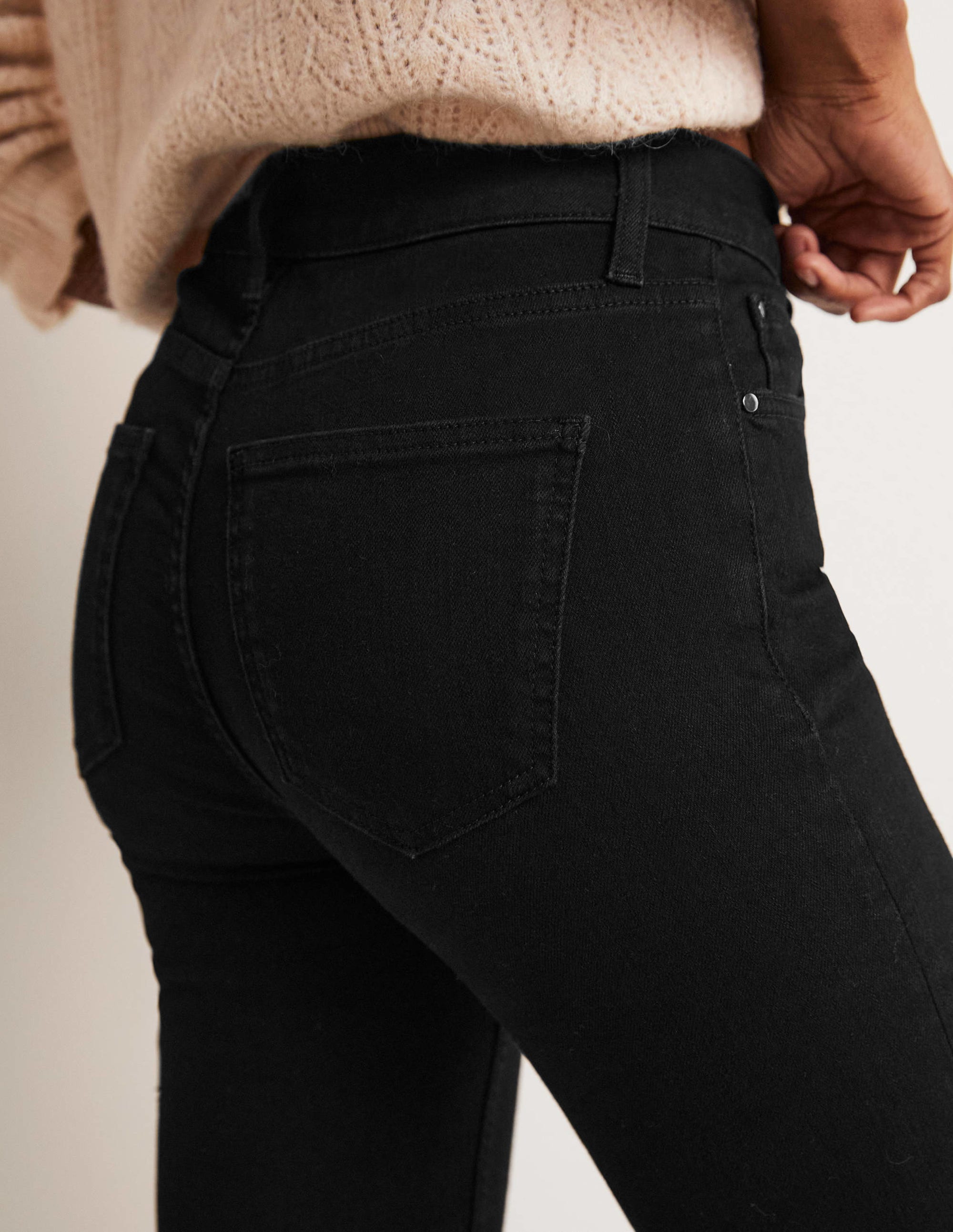 Röhrenjeans-Schwarz - Image 5