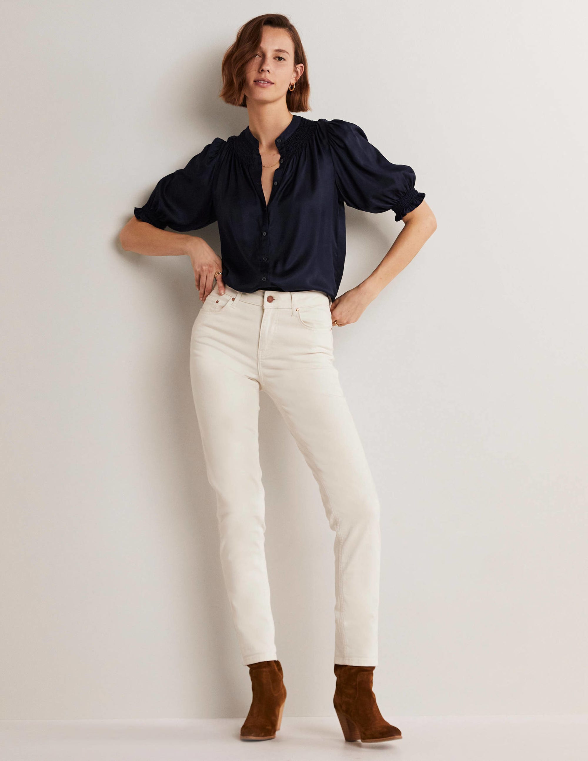 Blouse en soie à smocks-Bleu marine - Image 4