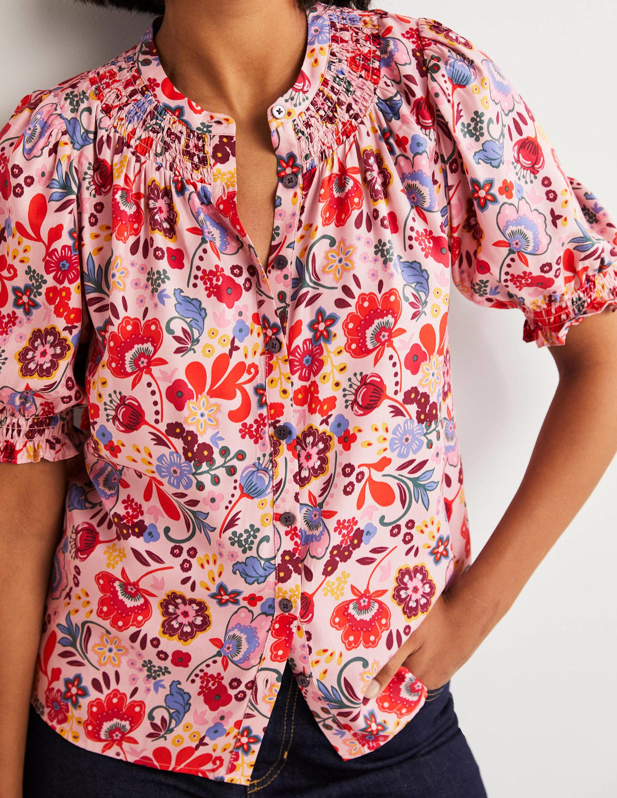 Seidenbluse mit Smokdetails-Milchshake, Hübsches Paradiesmuster-4