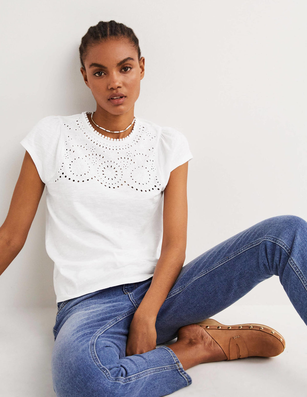 Flatter-T-Shirt mit Lochspitze-Weiß-4