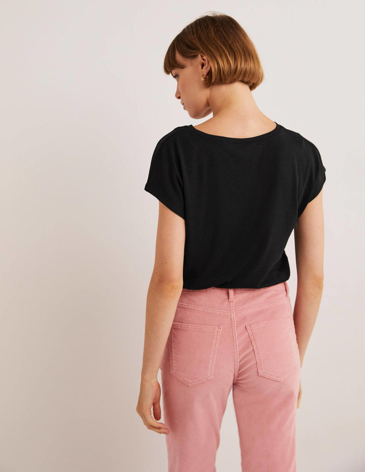 T-Shirt mit übergehenden Ärmeln-Schwarz - Image 3