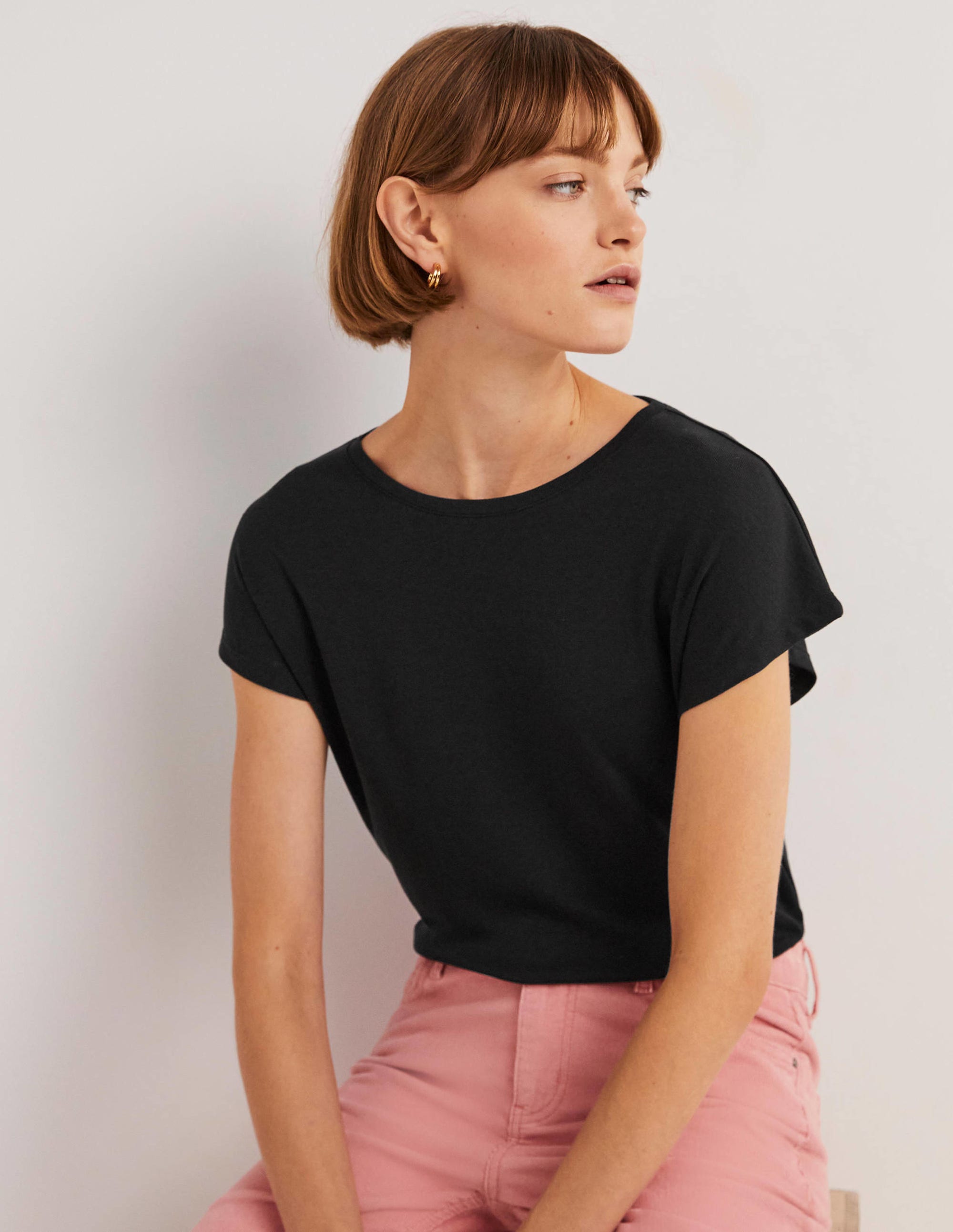 T-Shirt mit übergehenden Ärmeln-Schwarz - Image 4