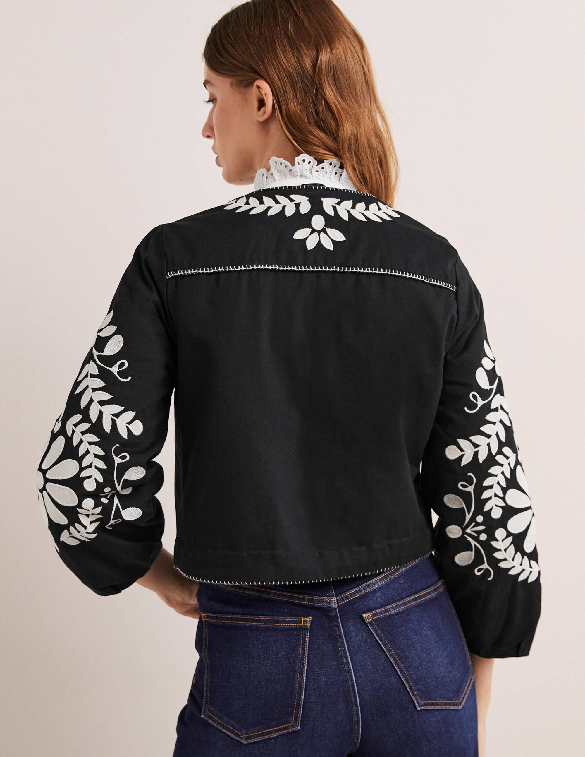 Kurze Jacke mit Stickerei-Schwarz mit Taupe - Image 3
