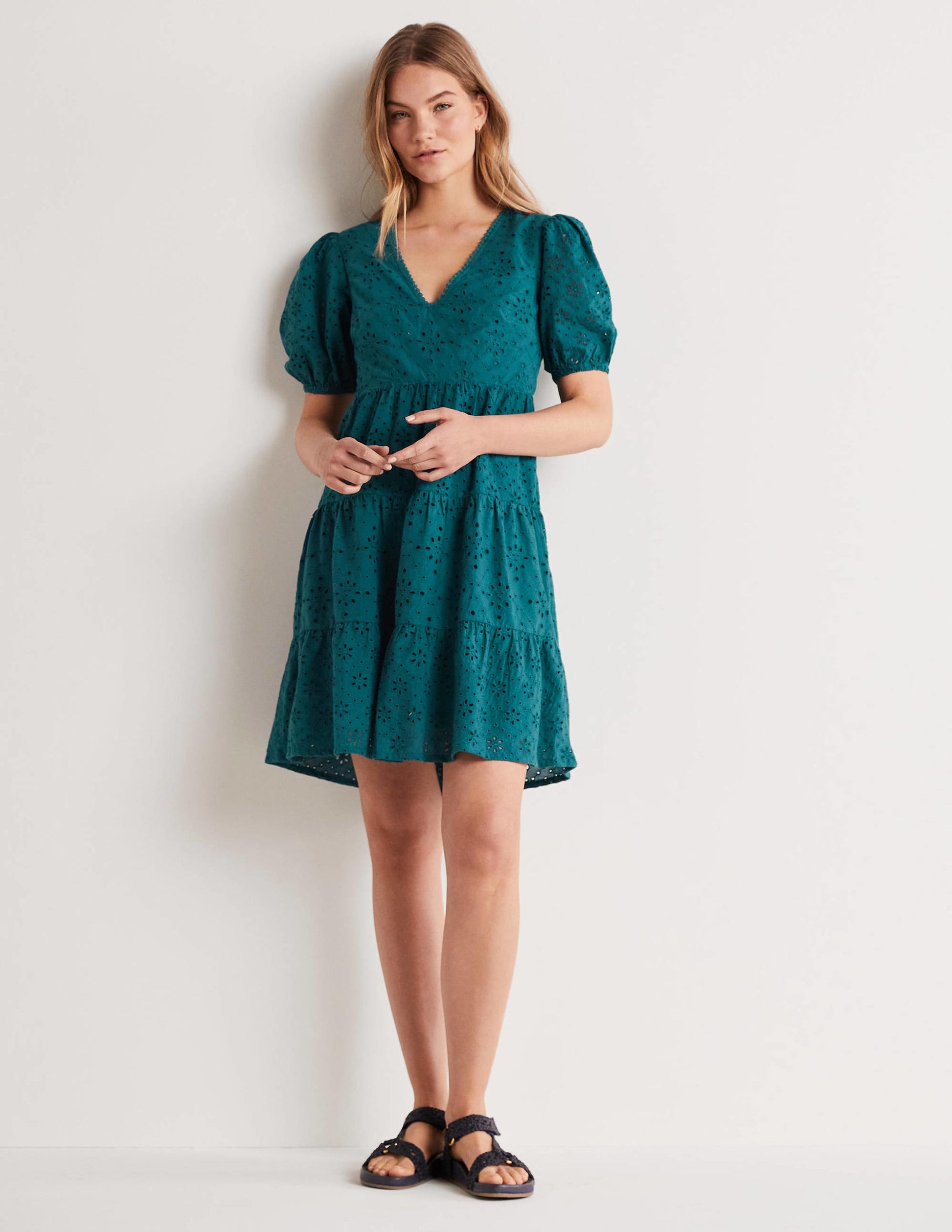Robe avec broderie anglaise au dos-Baie de Chesapeake-1