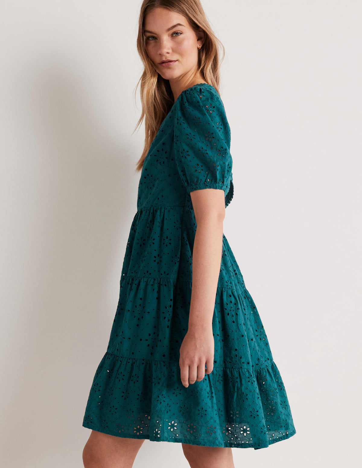 Robe avec broderie anglaise au dos-Baie de Chesapeake - Image 3