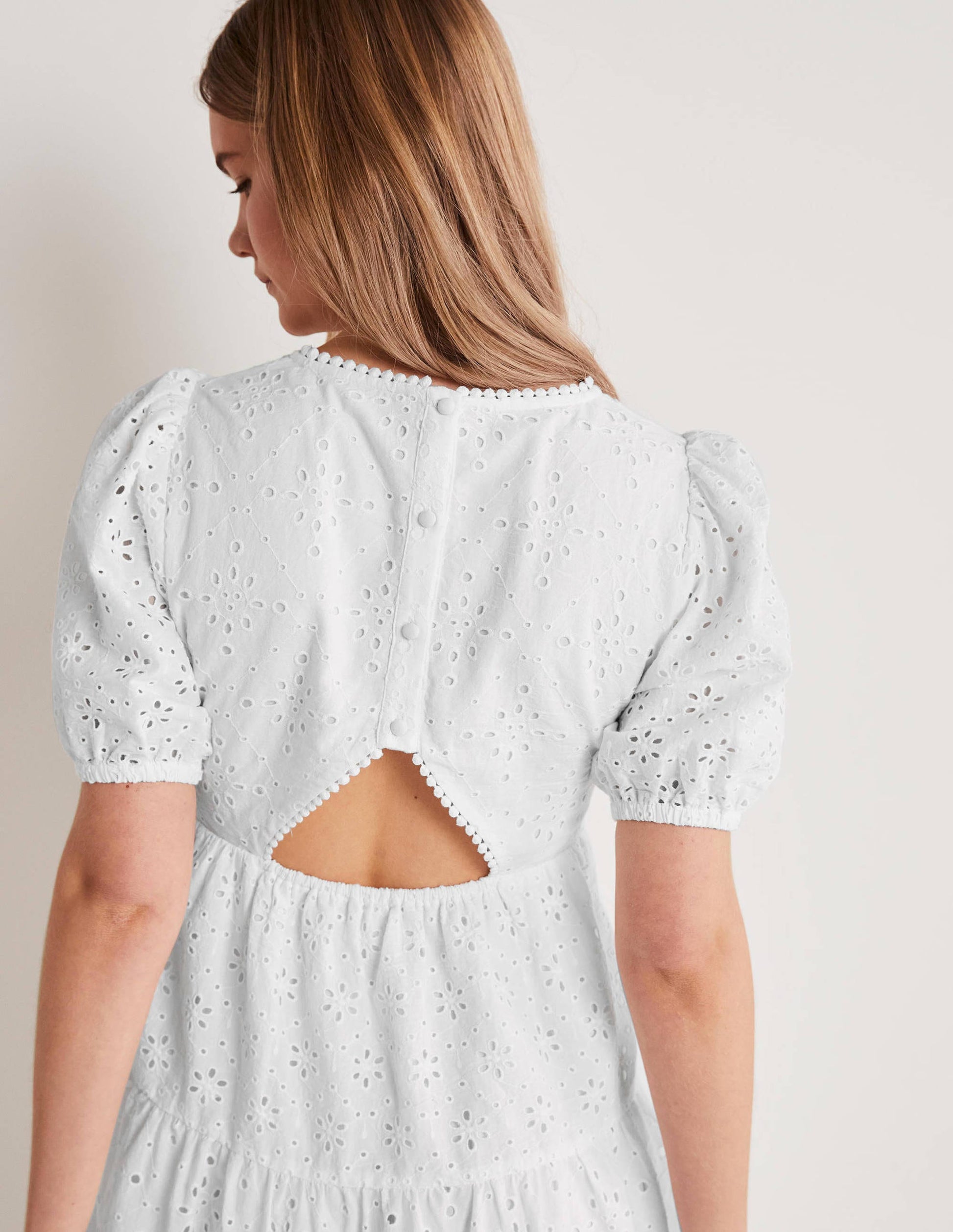 Robe avec broderie anglaise au dos-Blanc-2