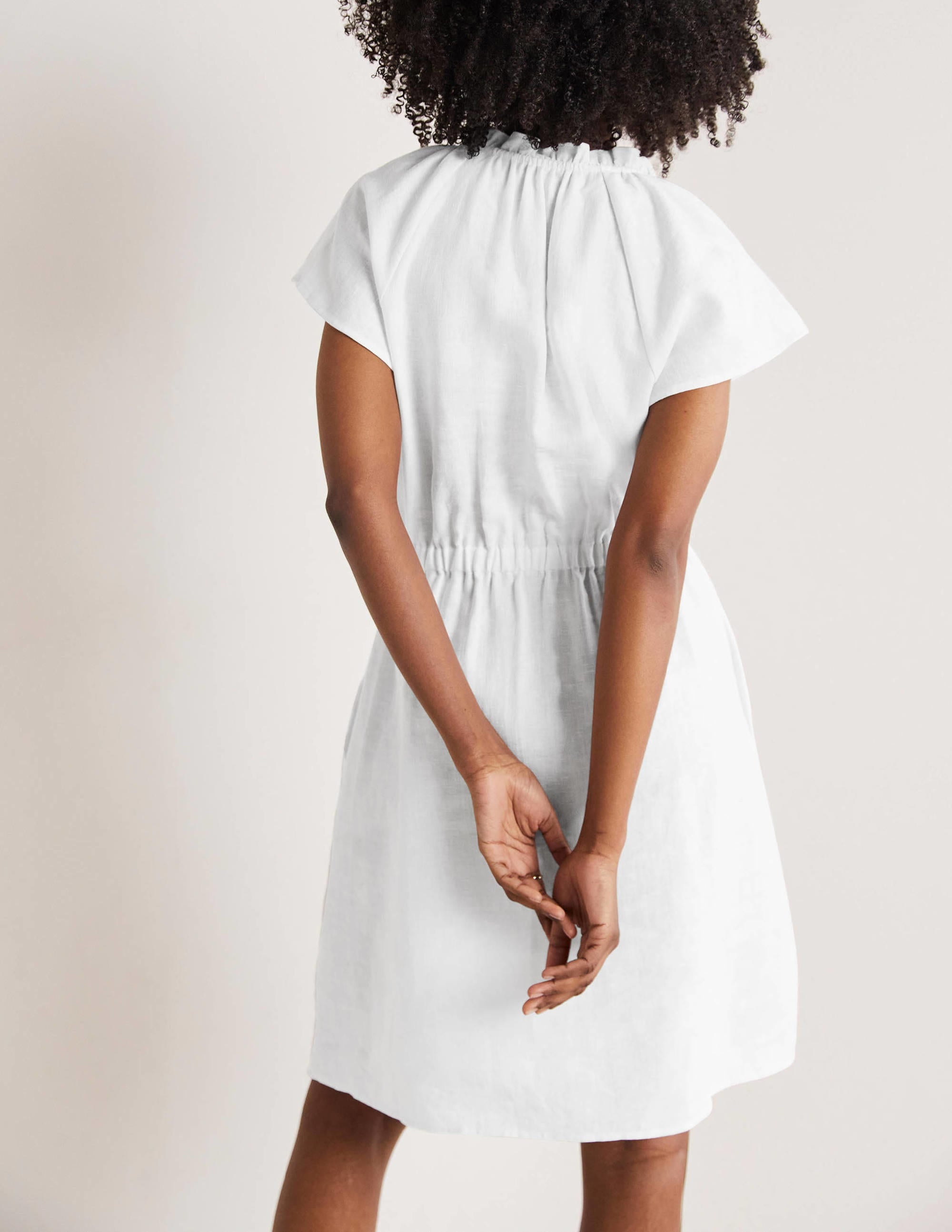 Kurzärmeliges Leinenkleid-Weiß - Image 3