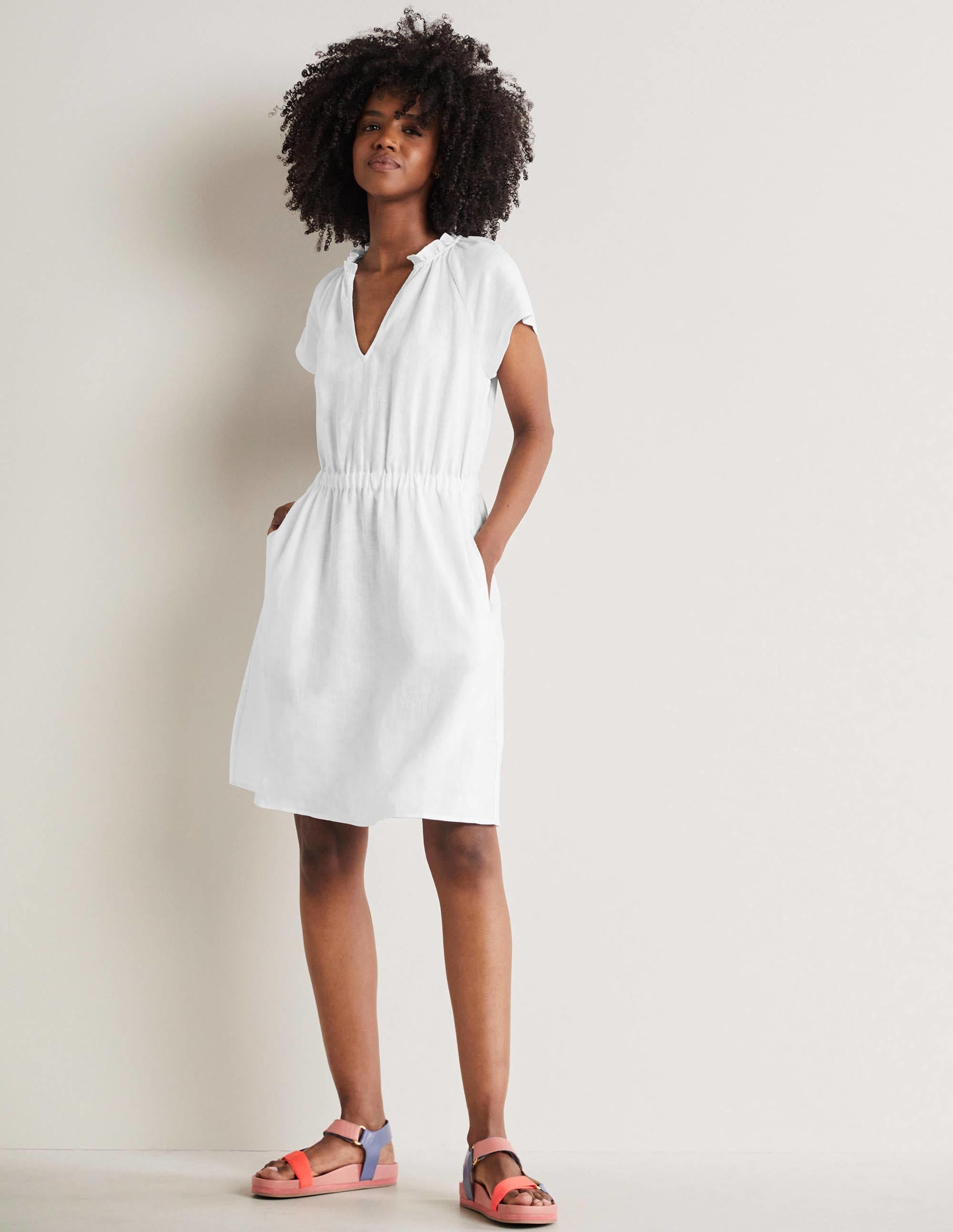 Kurzärmeliges Leinenkleid-Weiß - Image 4