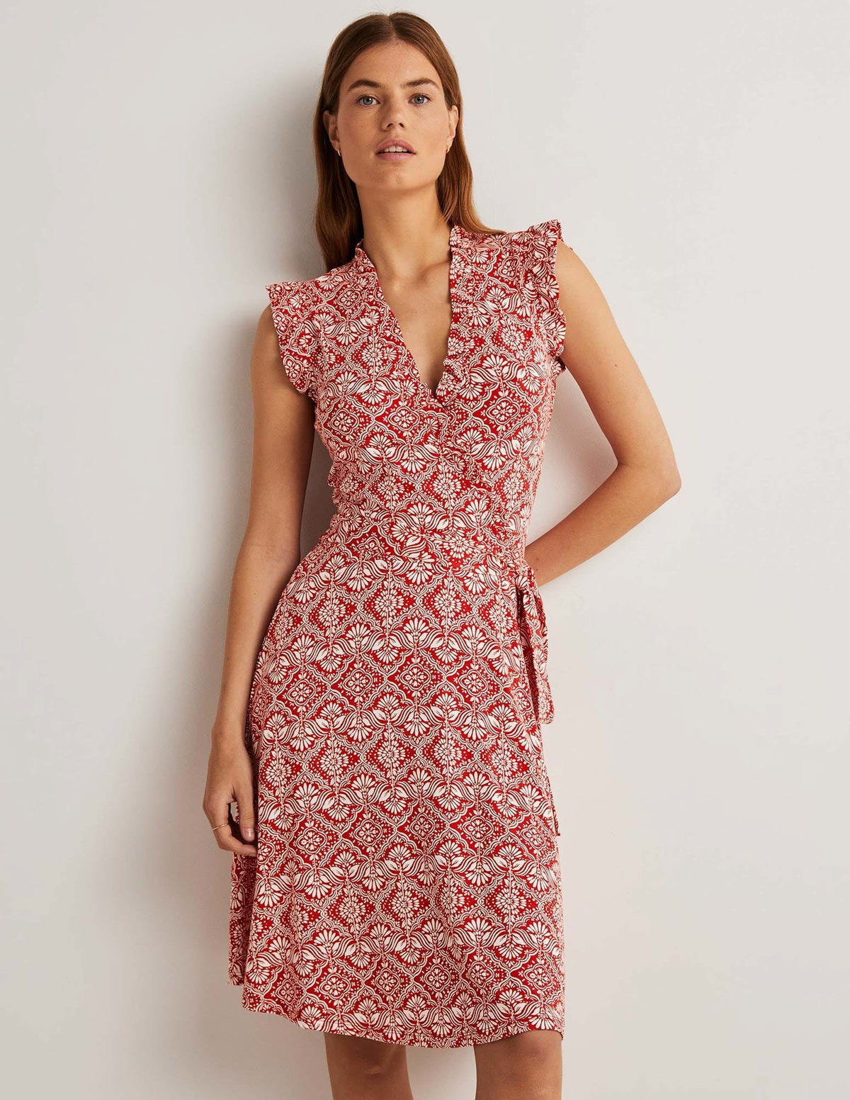 Robe volantée à effet portefeuille fixe en jersey-Rouge aurore, motif Oriental Diamond-1