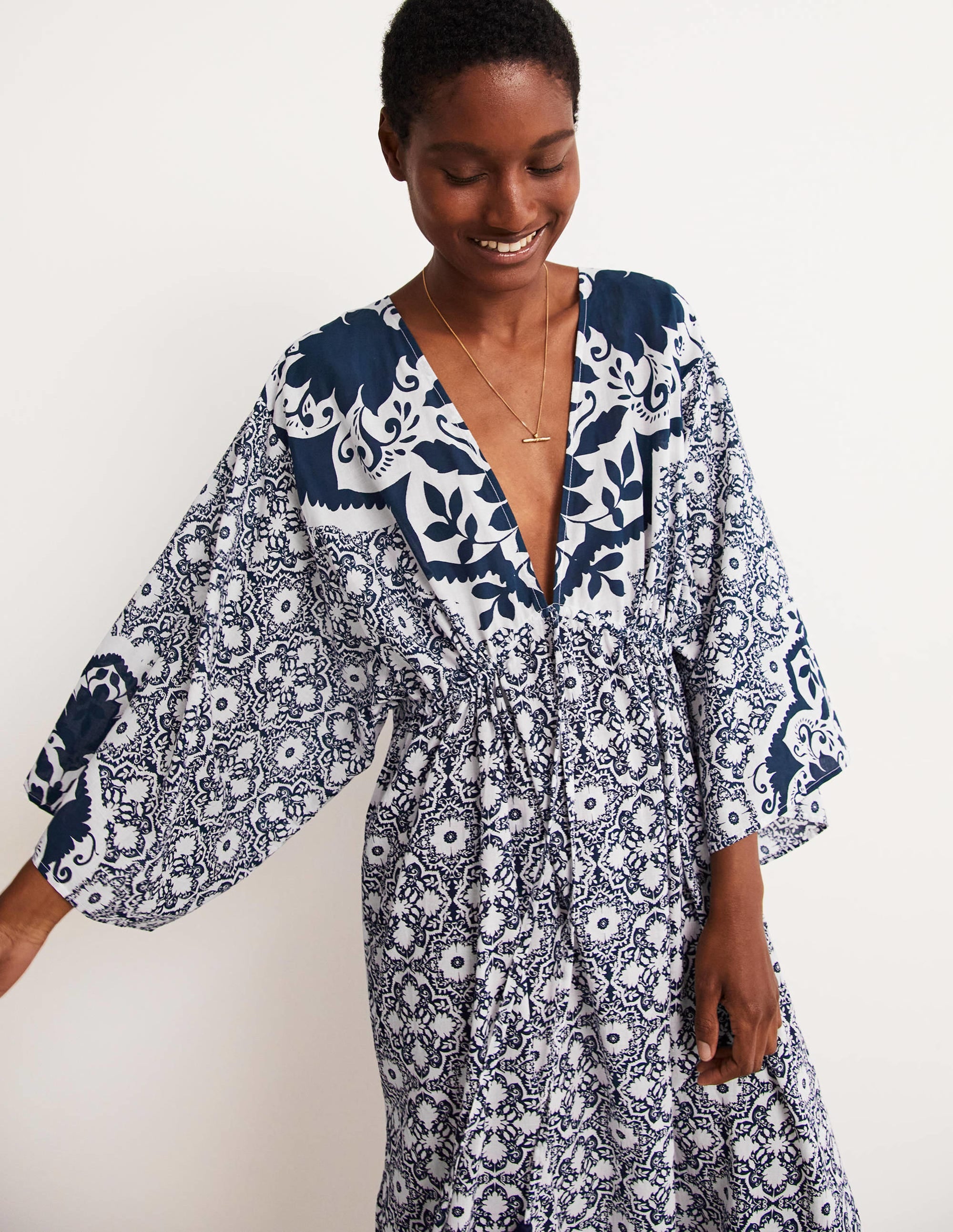 Maxi-Kaftankleid in Empire-Form-Navy, Bloomsbury-Muster - Image 5