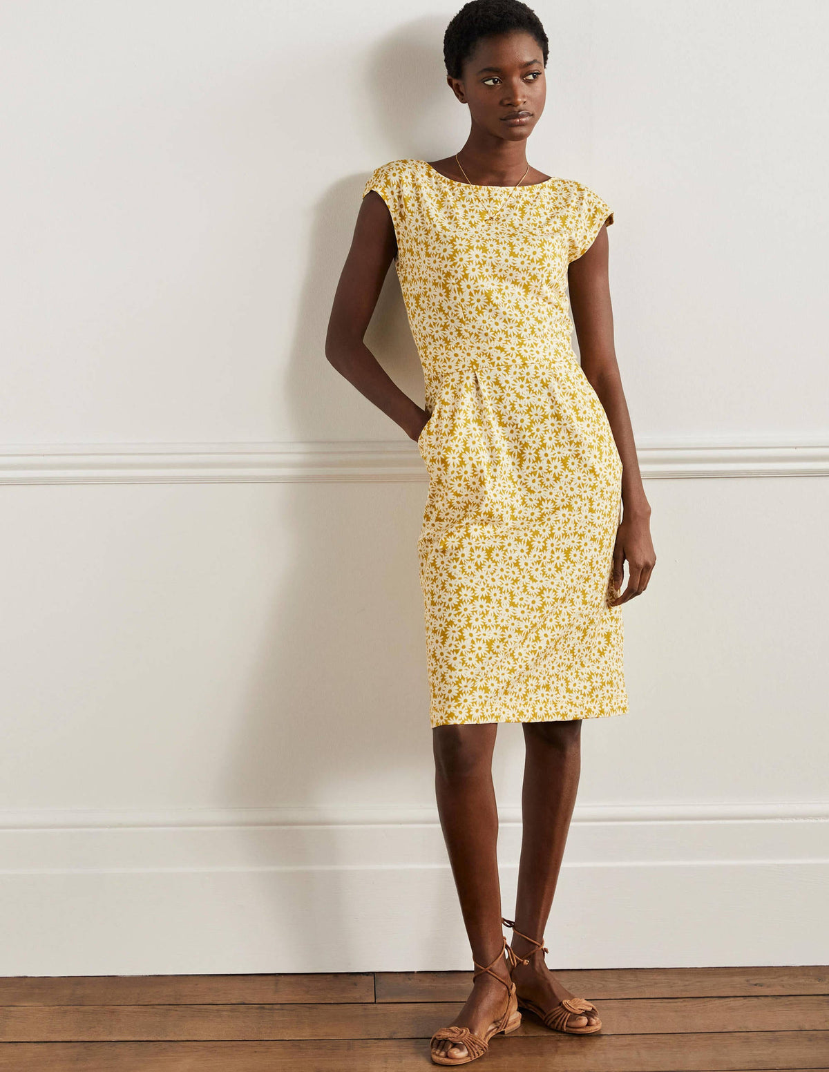 Florrie Jerseykleid-Olive Oil, Daisy Floral - Image 1
