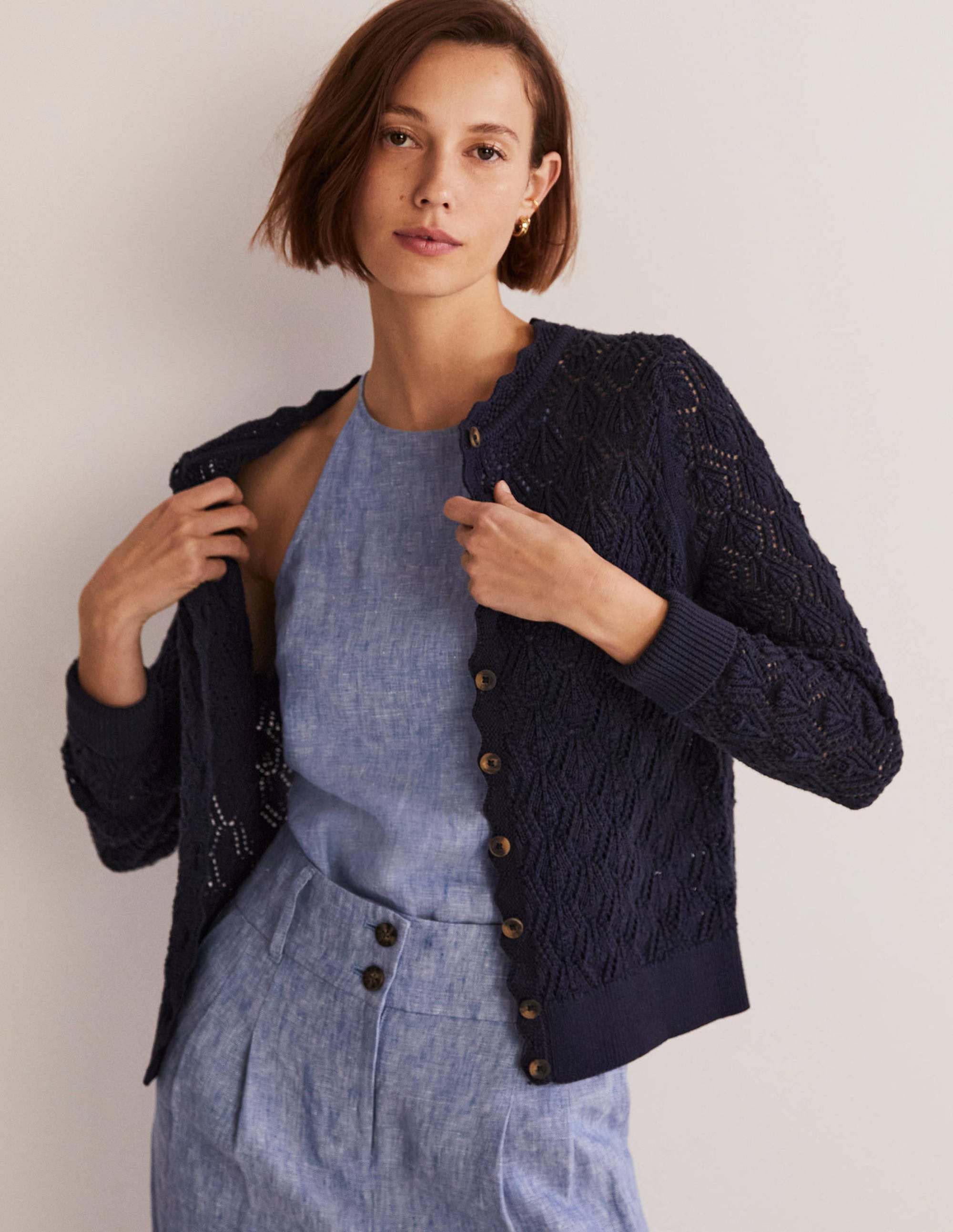 Cardigan mit Häkeldetails und Muschelsaum-Marineblau - Image 1