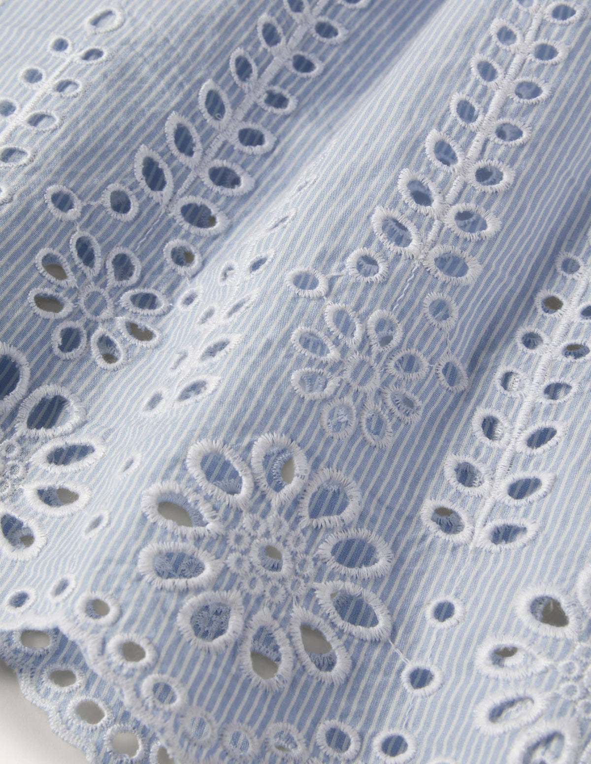Kurzes Schlafanzugset mit Lochstickerei-Blau, Feine Streifen-5