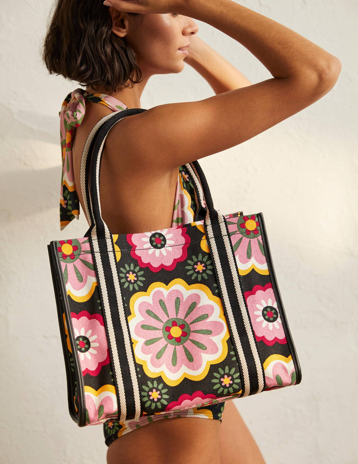 Tilda Canvas Tote Bag-Black, Opulent Daisy-2