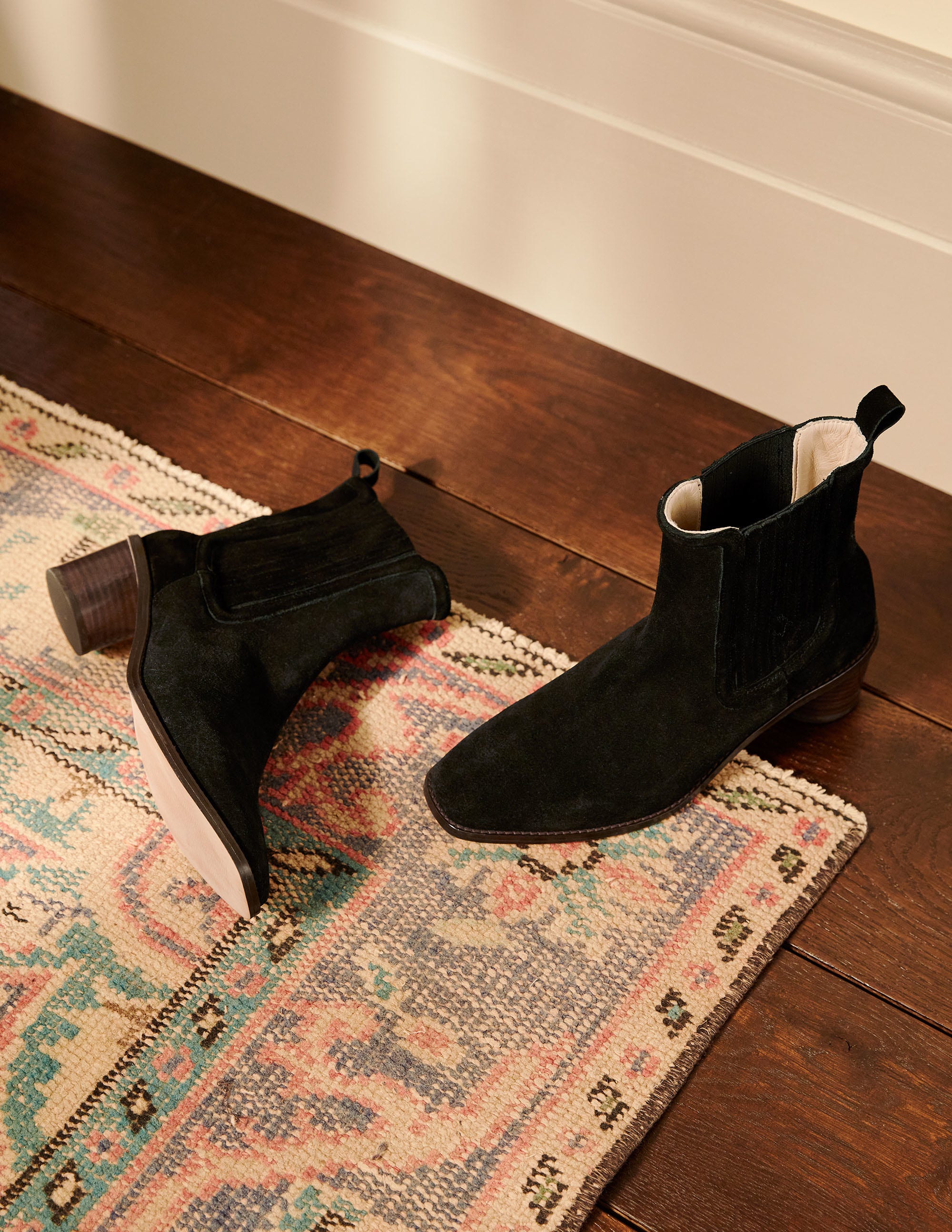 Chelsea-Boots aus Veloursleder mit rundem Absatz-Schwarz - Image 1