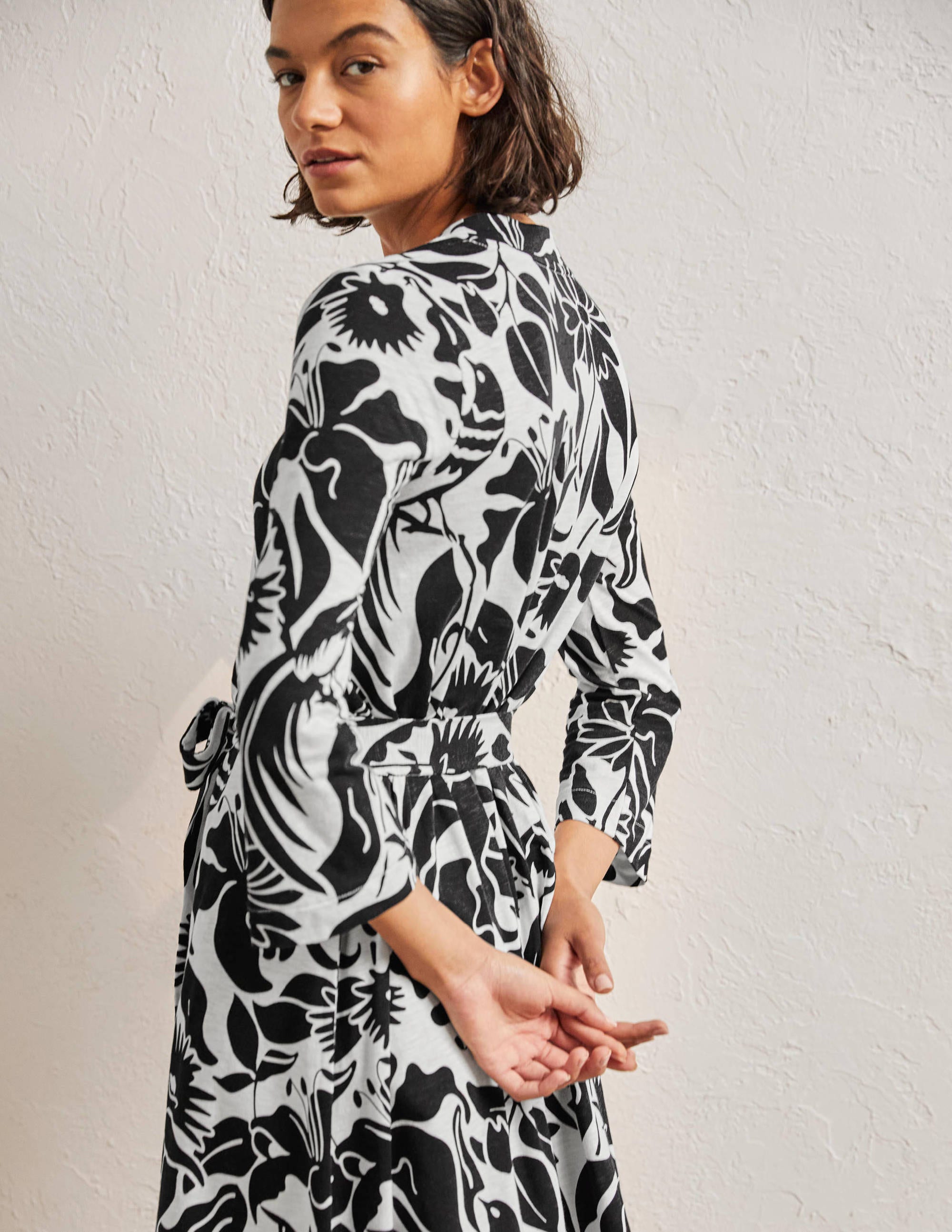 Robe midi façon caftan en jersey-Oiseau oriental noir - Image 3