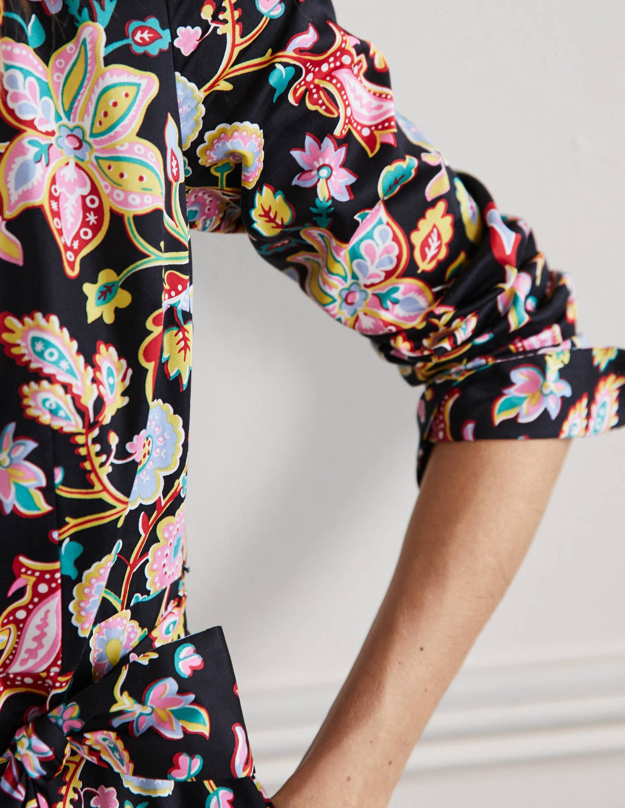 Robe longue boutonnée-Noir, motif Opulent Paradise - Image 5
