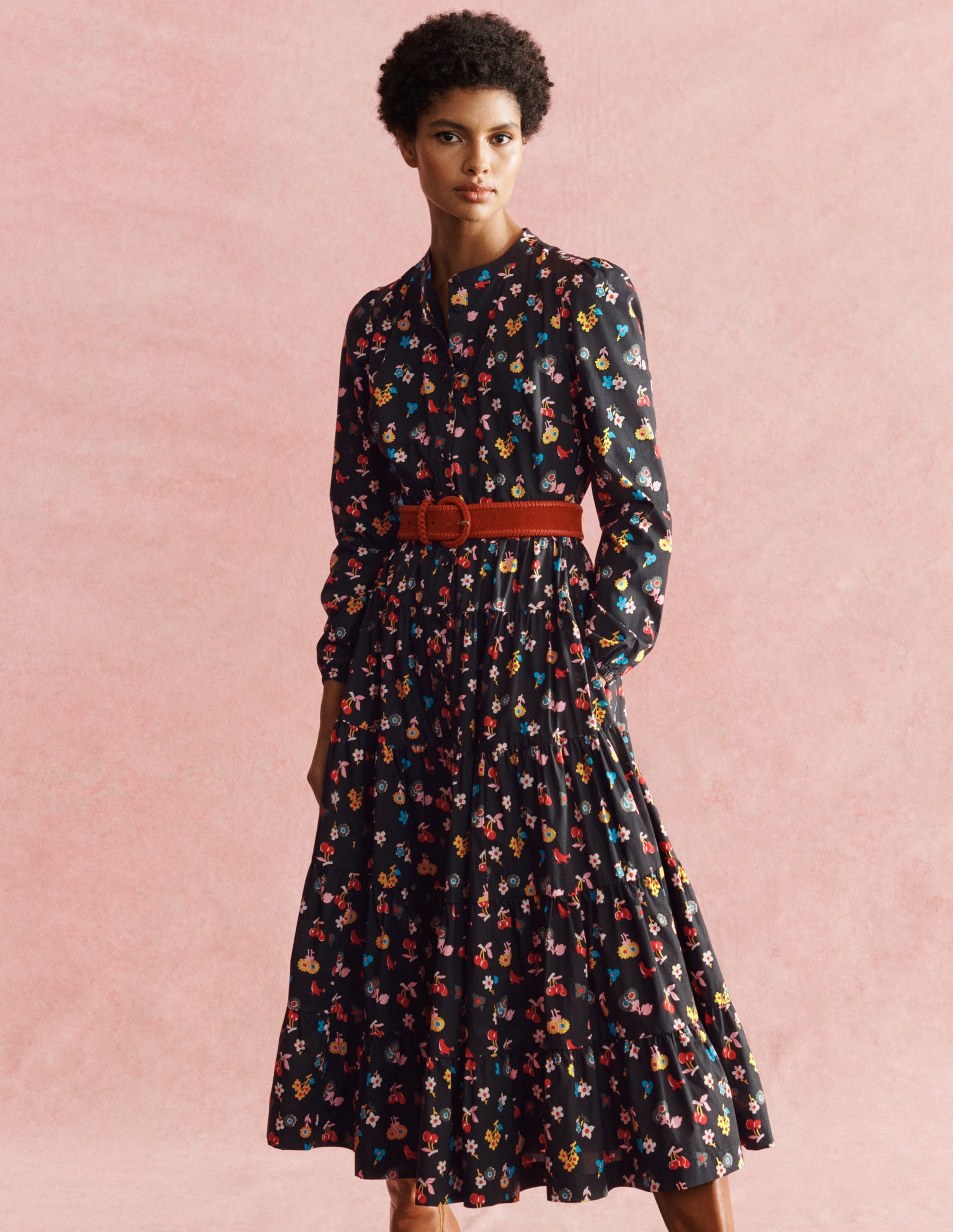 Robe longue à volants multiples-Noir, motif Woodland Bud-6