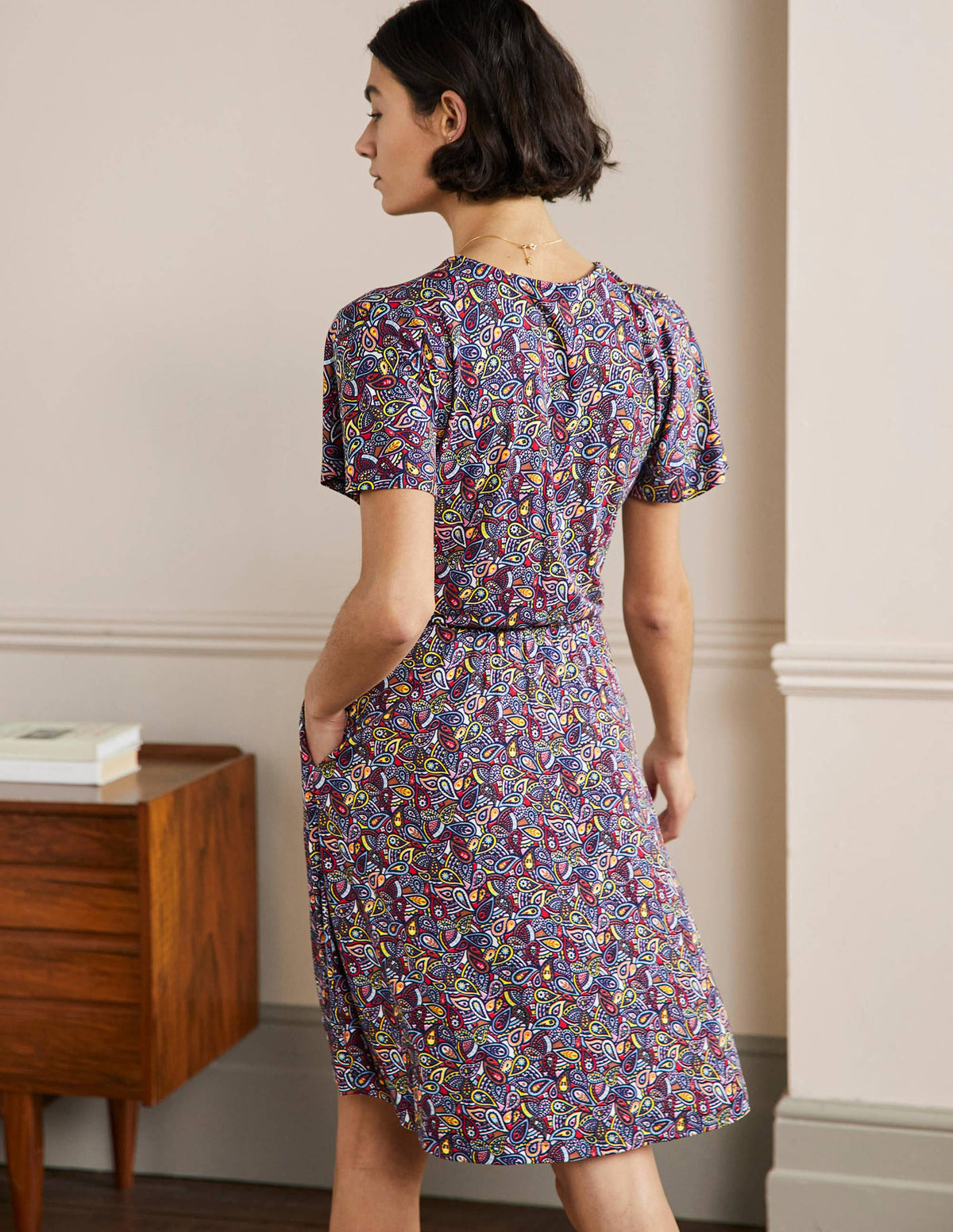Flutter Sleeve Jersey Dress-Navy Paisley Blush - Image 4