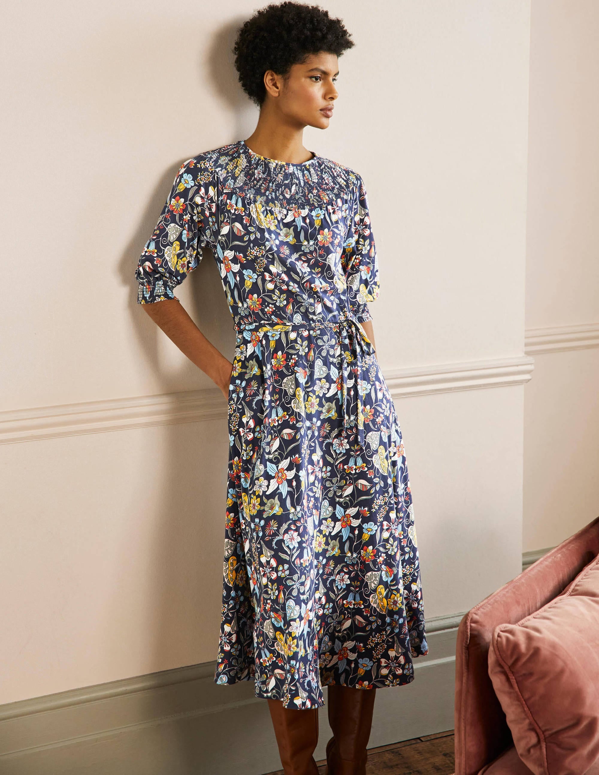 Jersey-Midikleid mit Smokausschnitt-Französisches Navy, Blumenmuster - Image 4