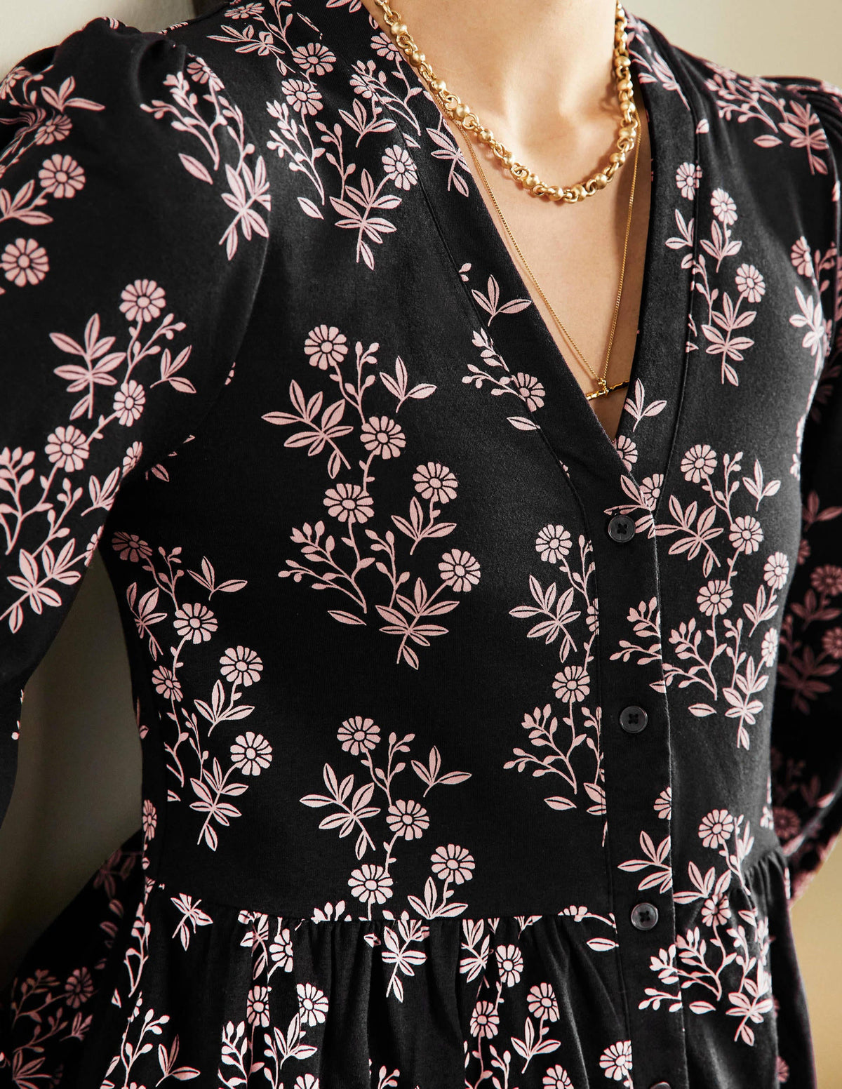 Robe boutonnée en jersey-Noir, motif Leafy Cluster-2