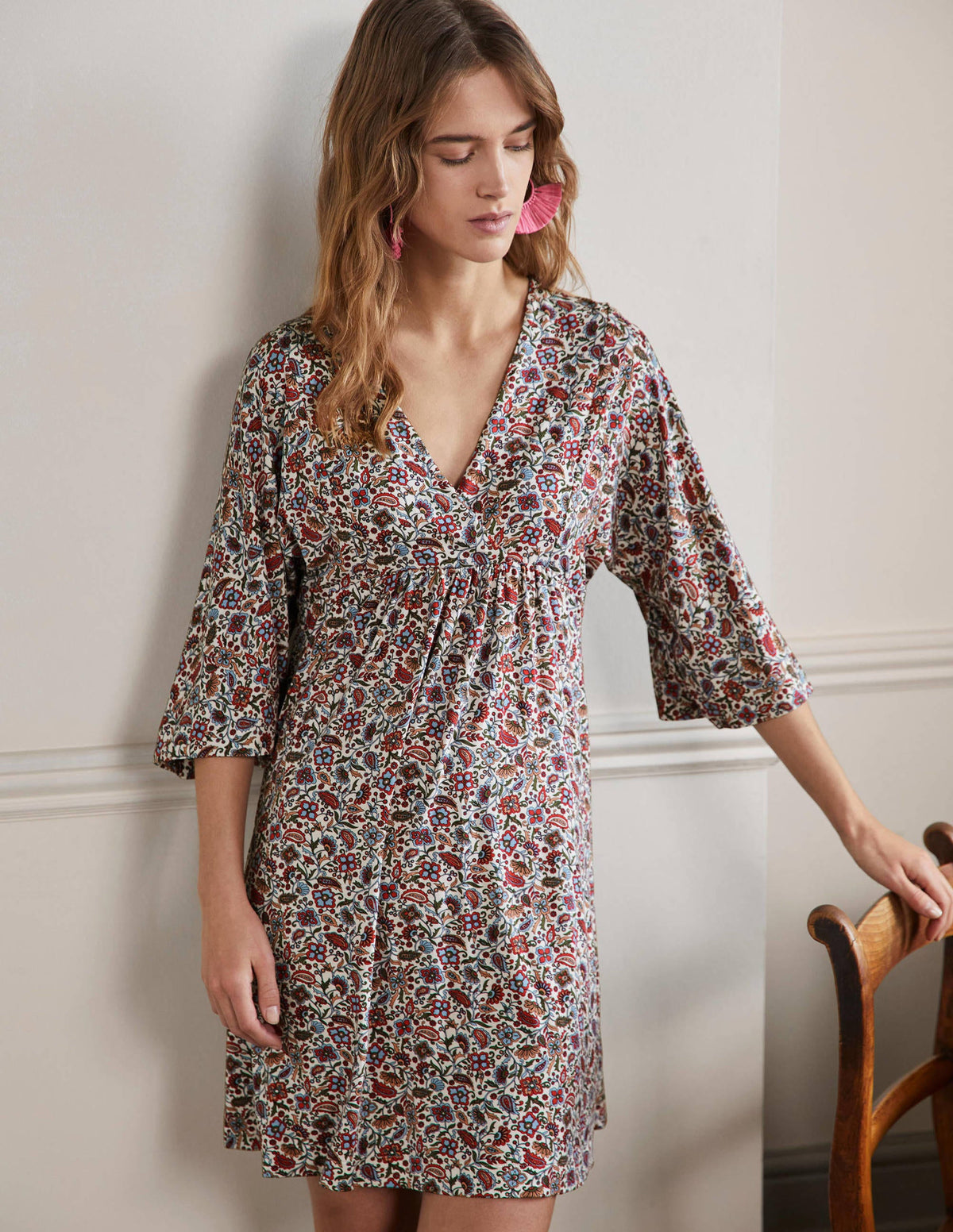 Mini-robe empire simple en jersey-Ivoire, motif Oriental Paradise-4
