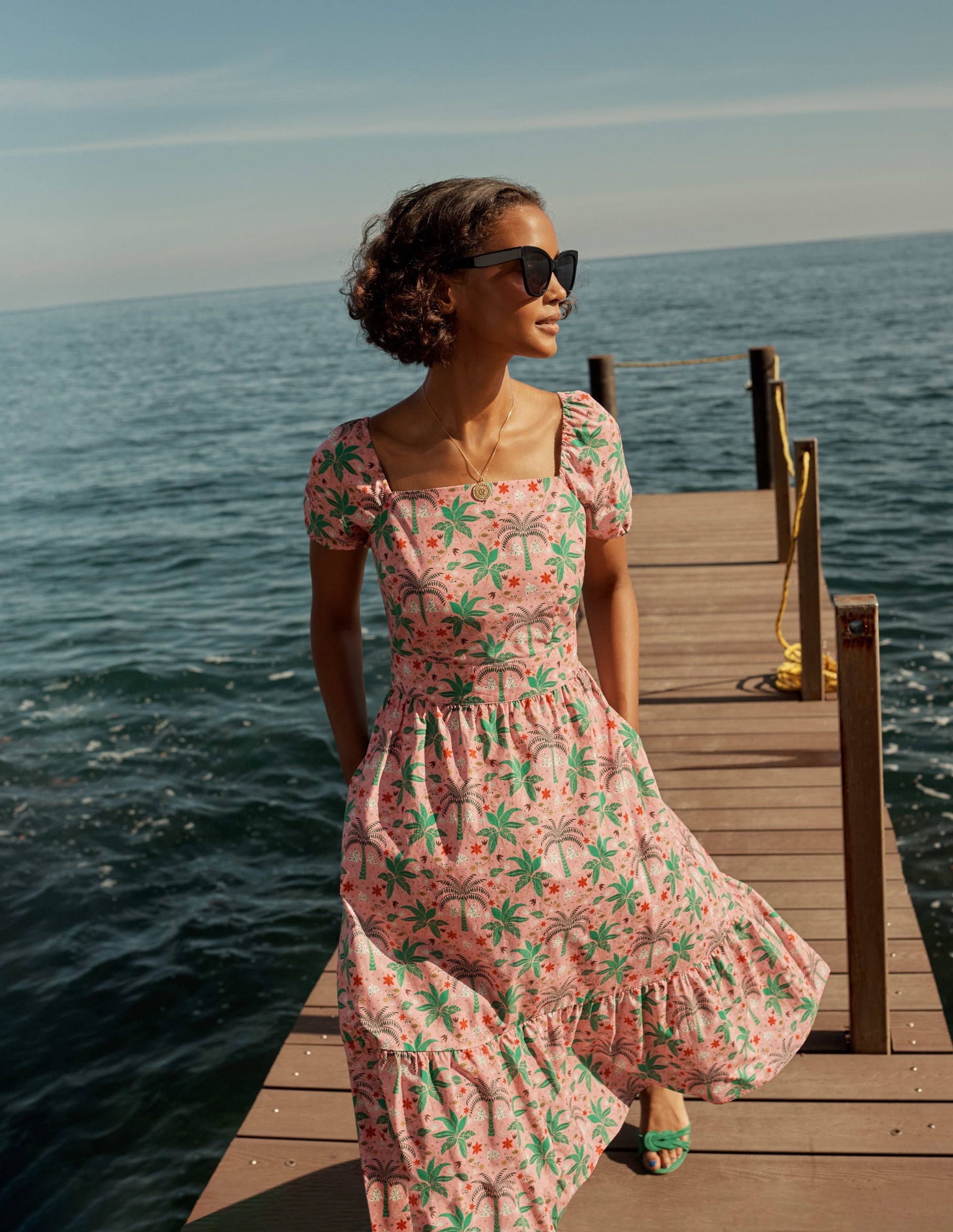 Stufenkleid mit eckigem Ausschnitt-Blümchenrosa, Orientalisches Palmenmuster - Image 7