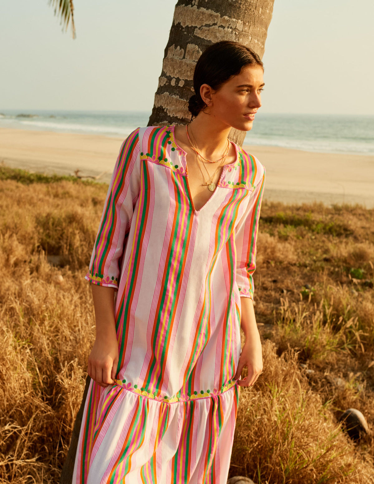 Schlichtes gestuftes Maxikleid-Regenbogenfarben, Gestreift - Image 7