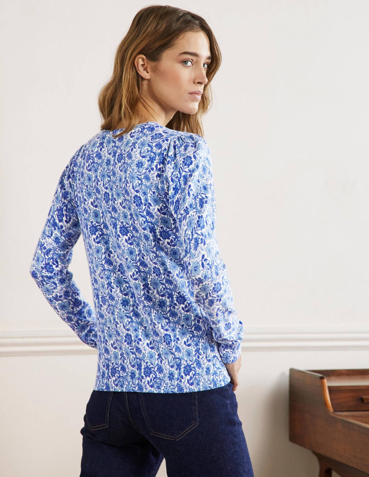 Baumwollcardigan mit Rundhalsausschnitt-Morgendämmerungsblau, Blumenmuster - Image 3