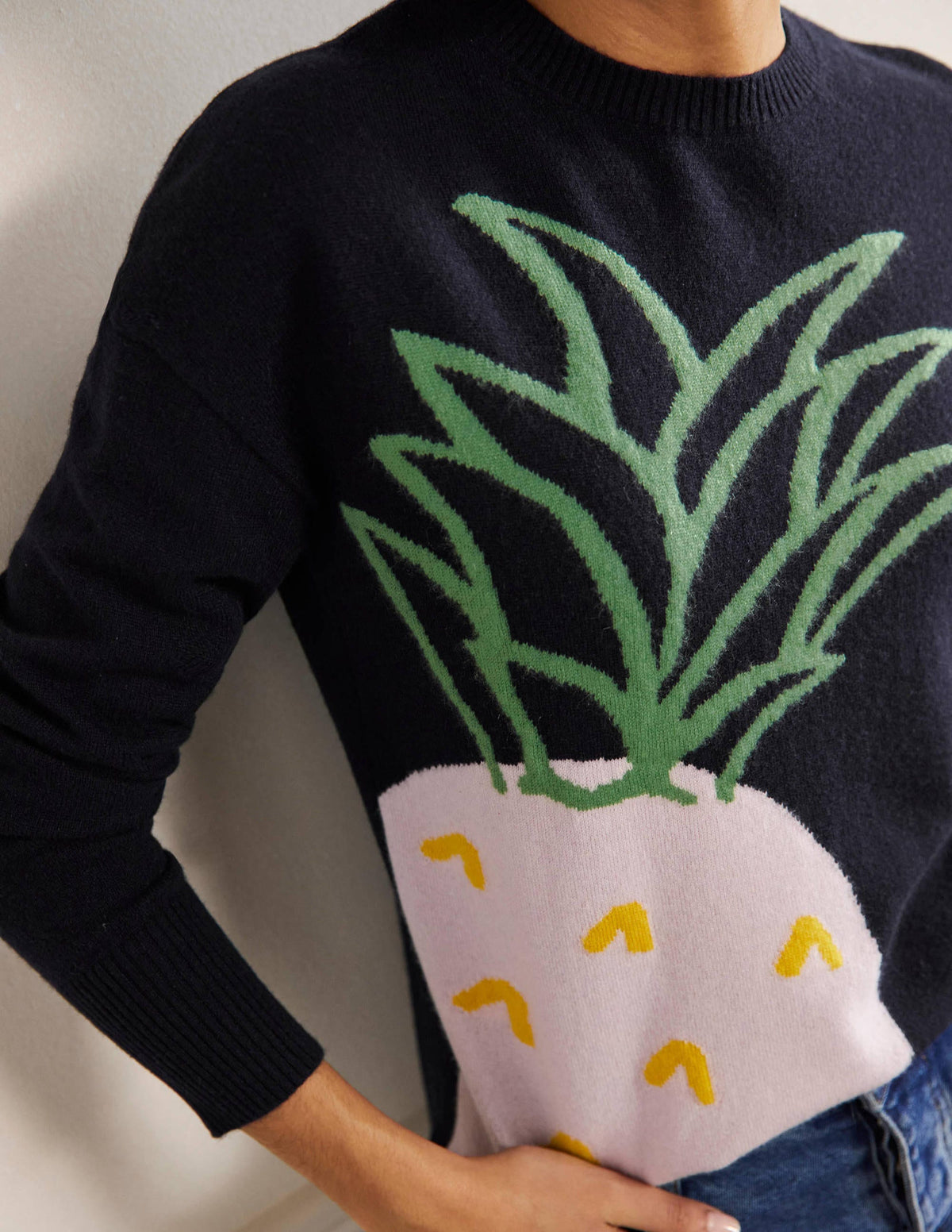Pull Margot en cachemire-Bleu marine, ananas - Image 2