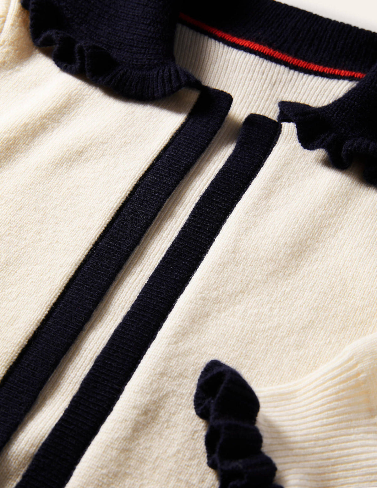 Cardigan mit Rüschenkragen-Naturweiß/Navy - Image 6