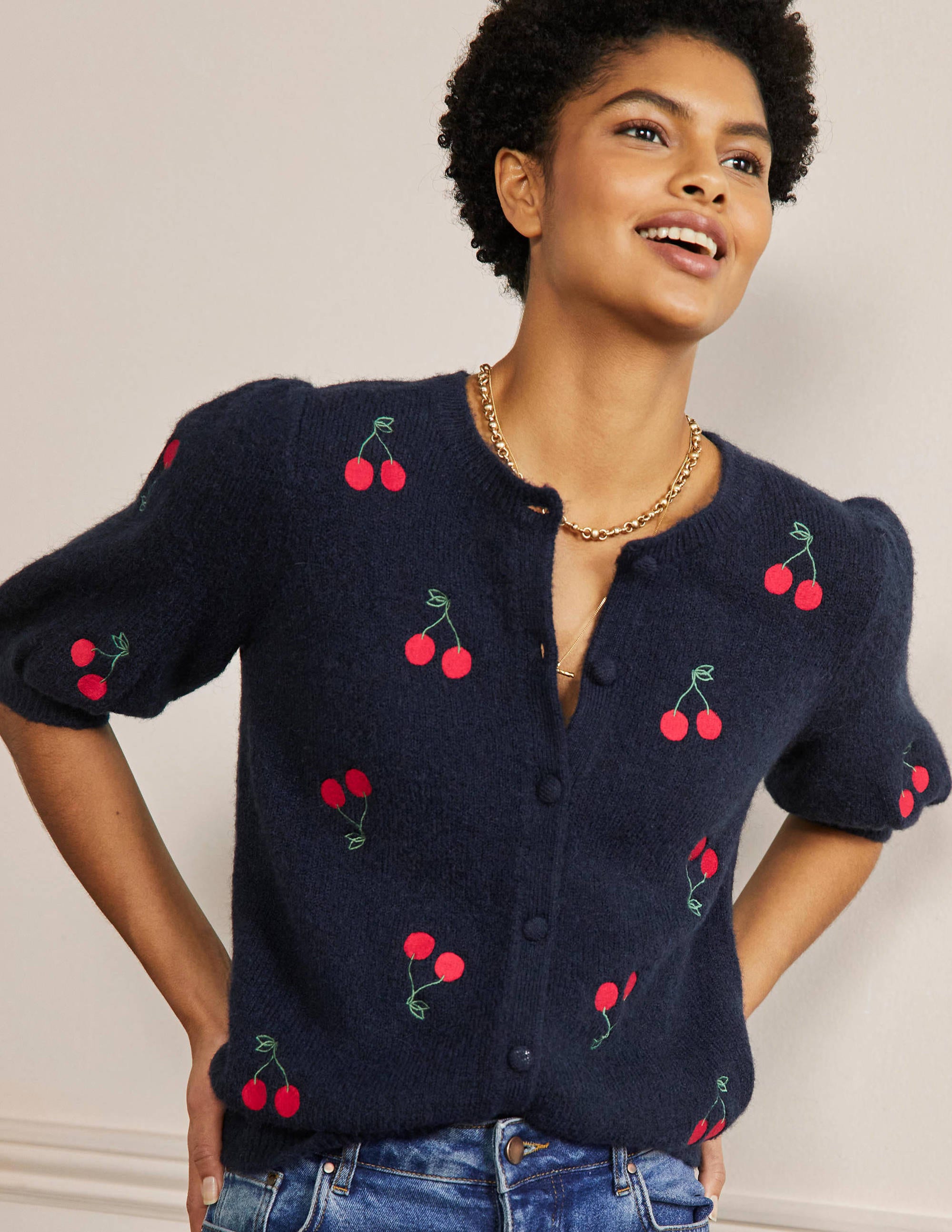 Flauschiger Cardigan mit Stickerei-Navy, Kirschen - Image 1