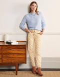 Schmal zulaufende Chinohose-Briochebraun, Elegante Blüten