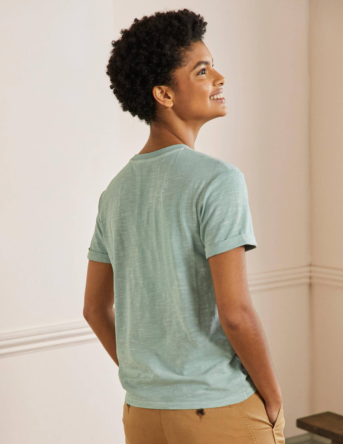 T-shirt avec revers aux manches-Ciel matinal, cerise - Image 3
