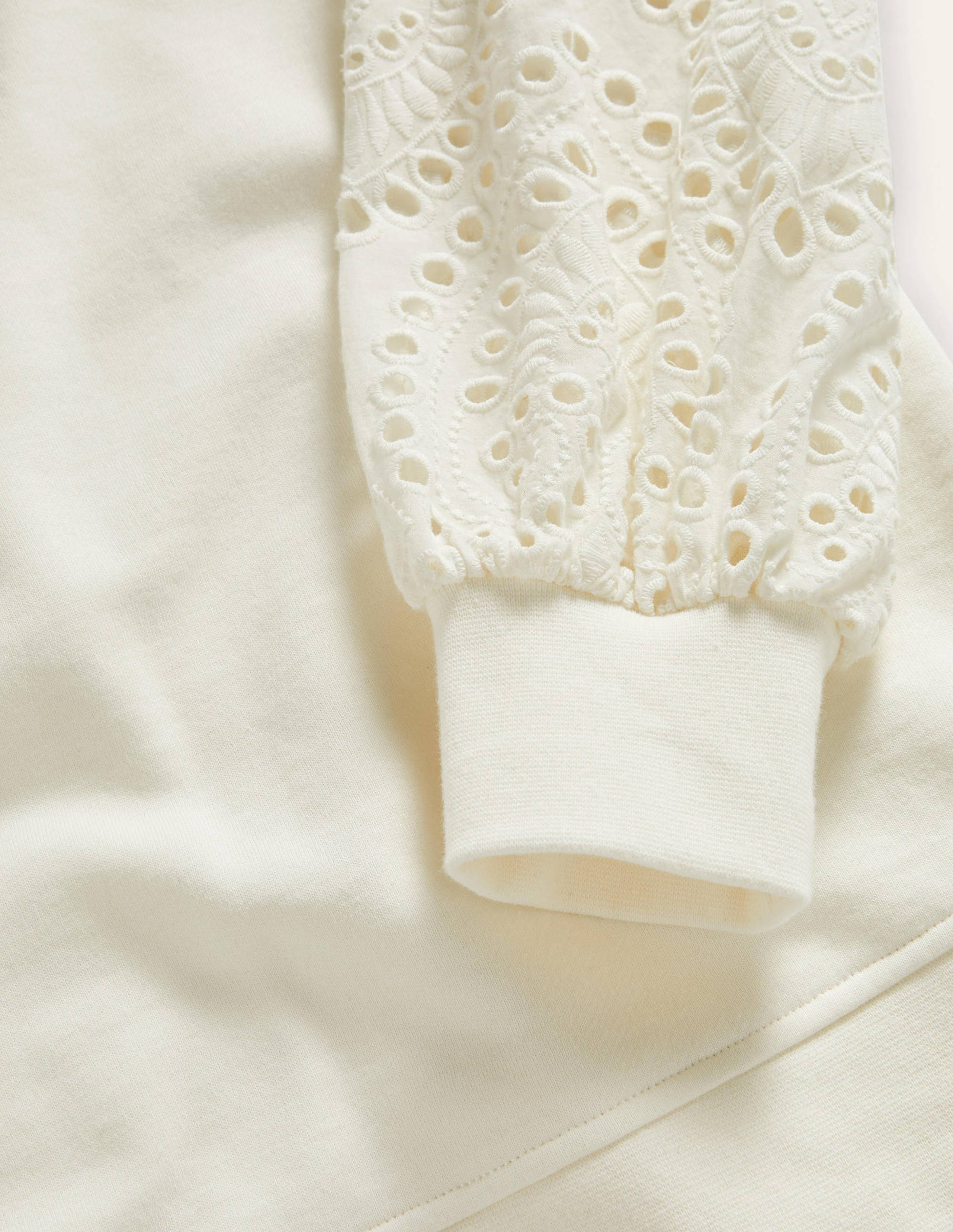 Sweat à manches broderie anglaise blousantes-Ivoire - Image 6