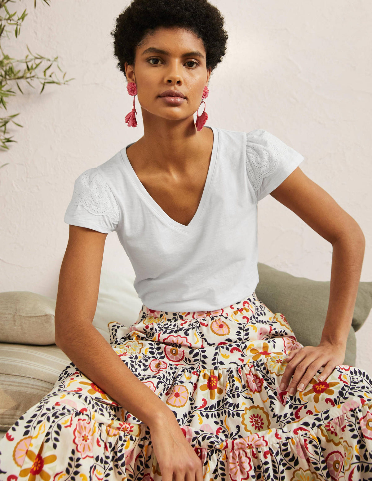 Broderie Cotton V-Neck T-Shirt-White-4