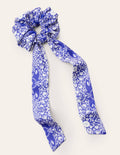 Scrunchie mit Tuchdetail-Glockenblumenblau, Blumenmuster