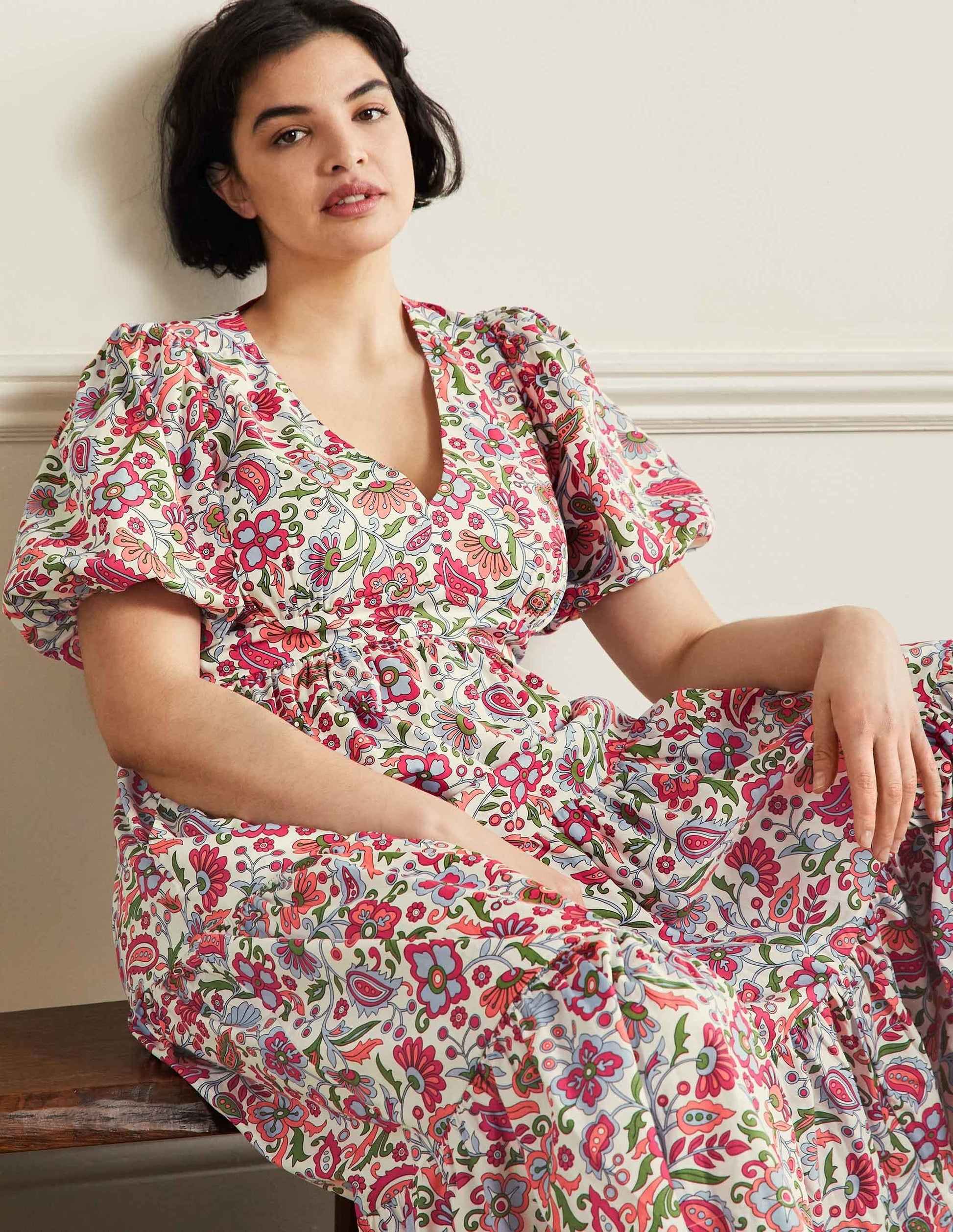 Robe longue volantée à manches bouffantes-Ivoire, motif Oriental Paradise-8